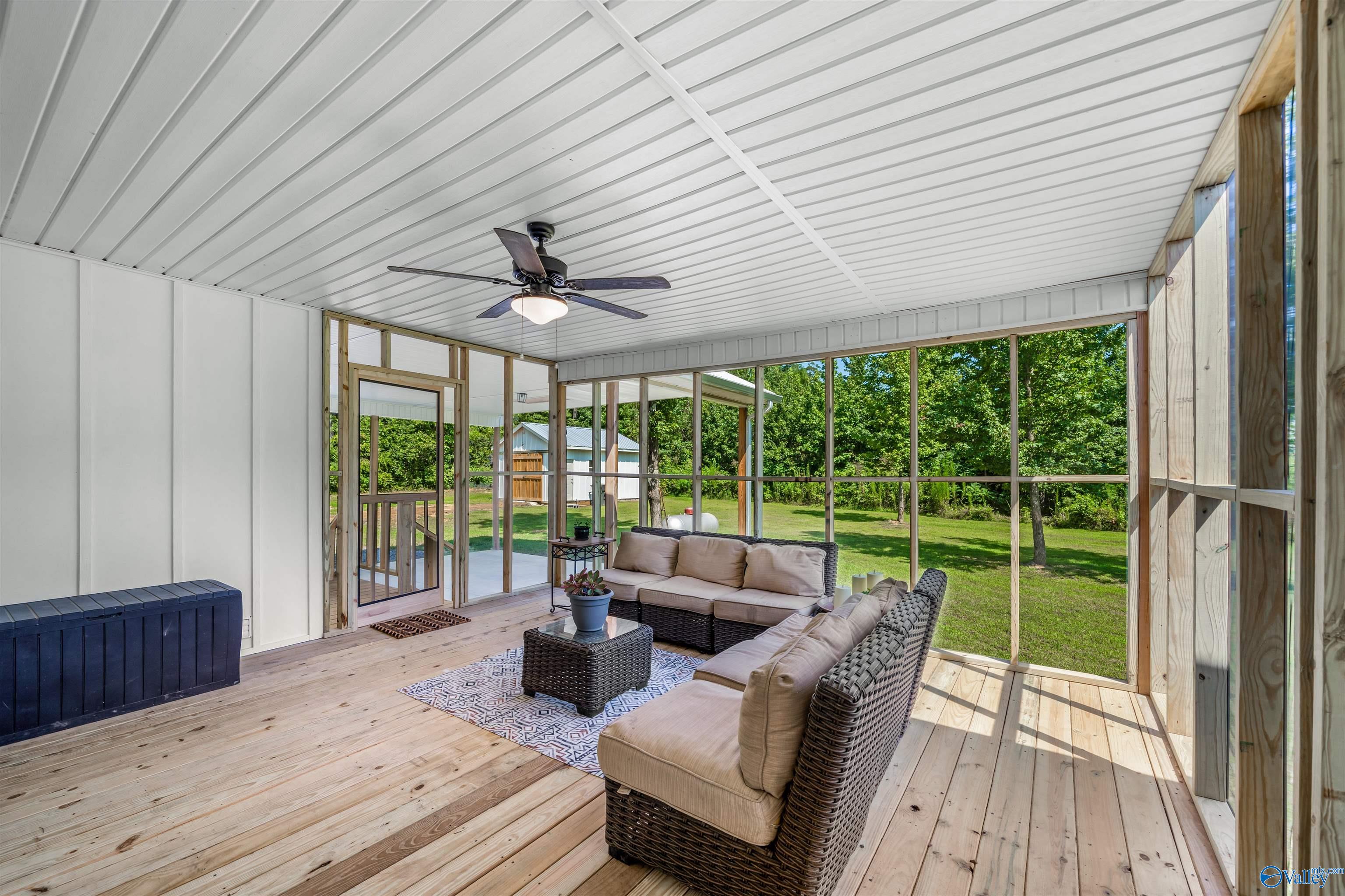 238 Hale Lane