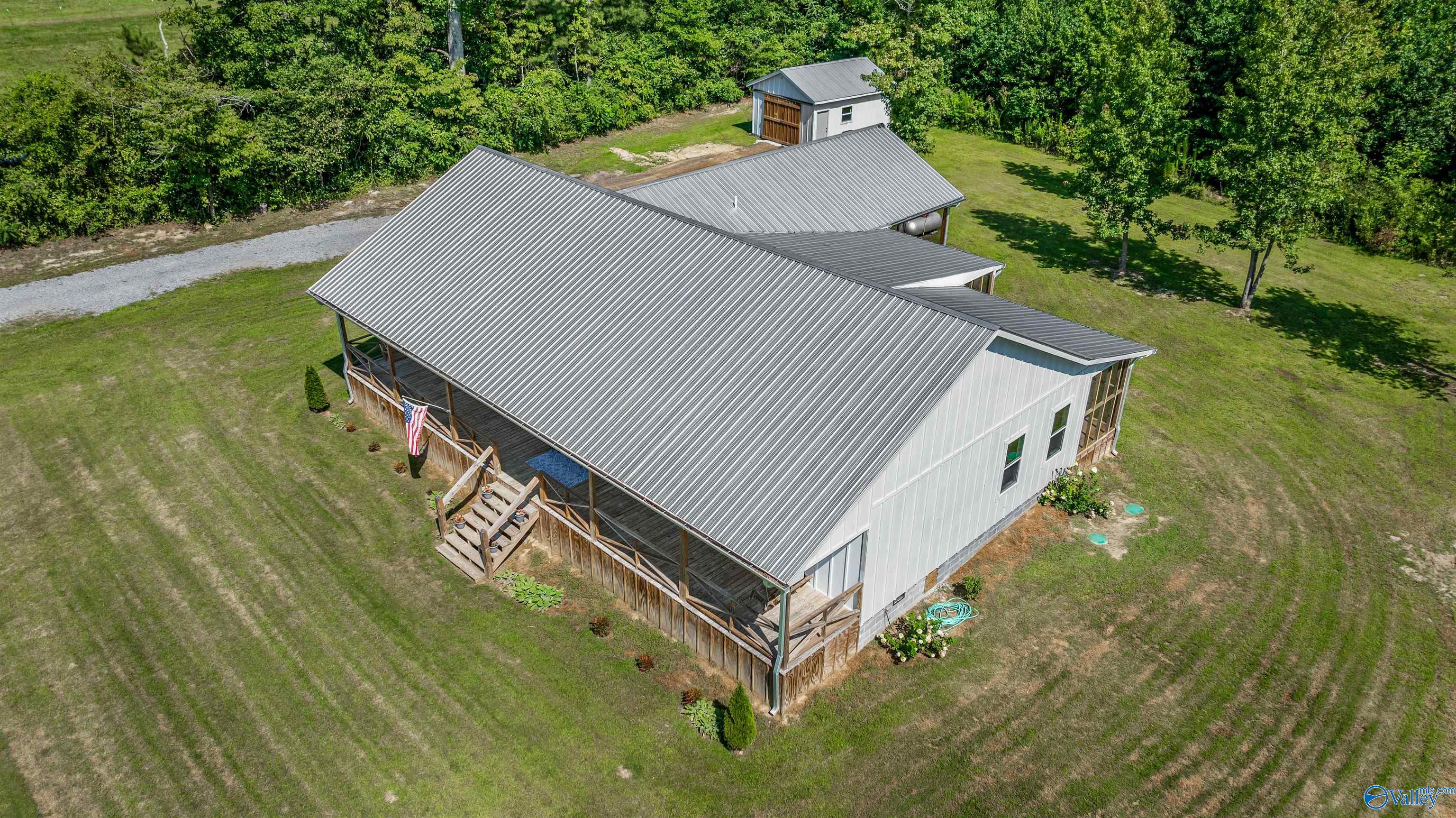 238 Hale Lane