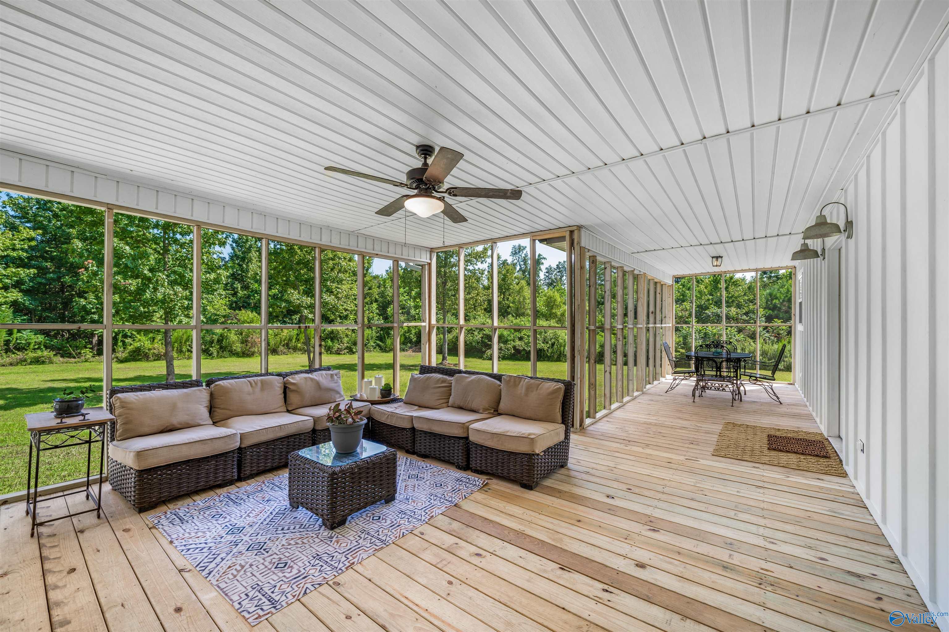 238 Hale Lane