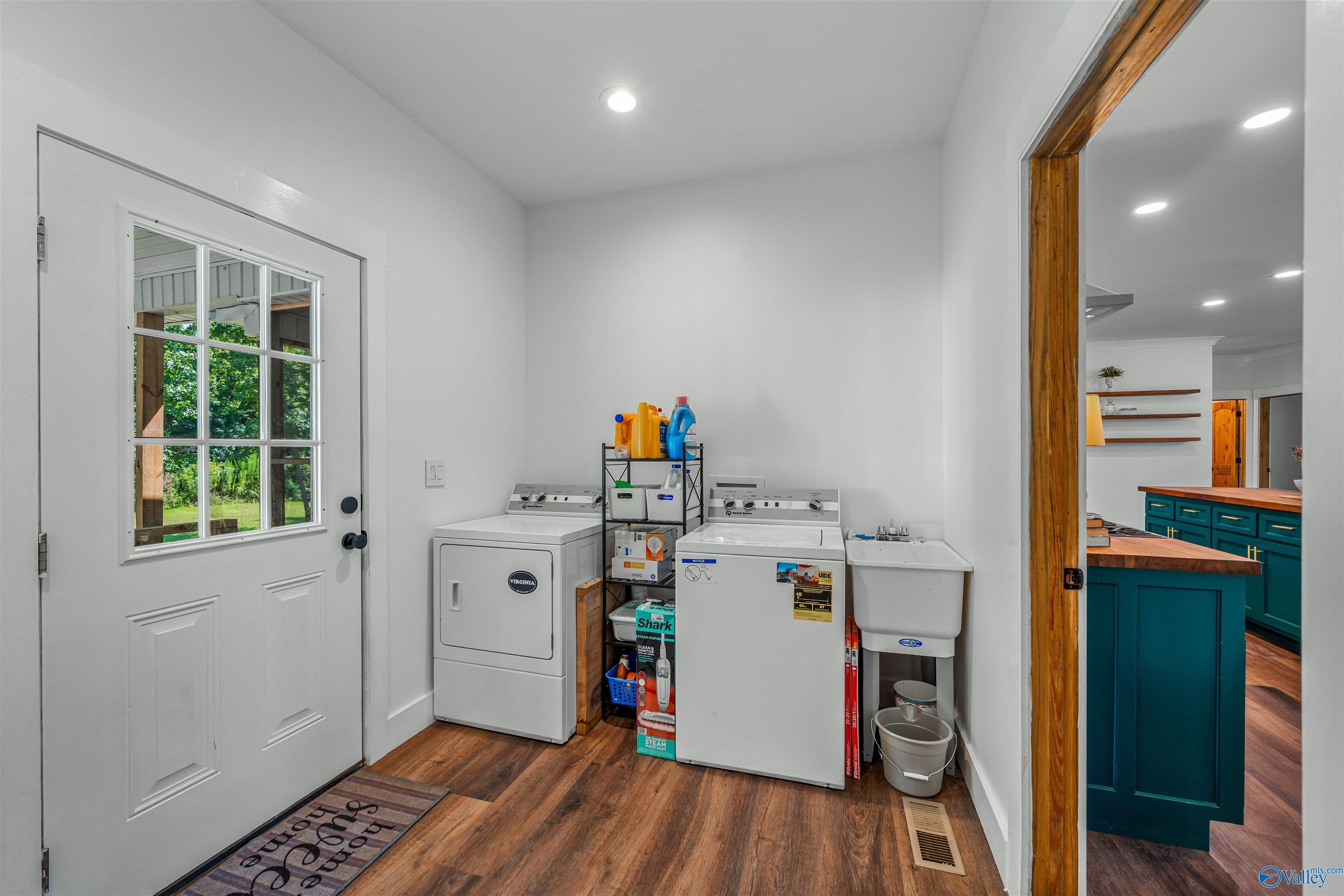 238 Hale Lane