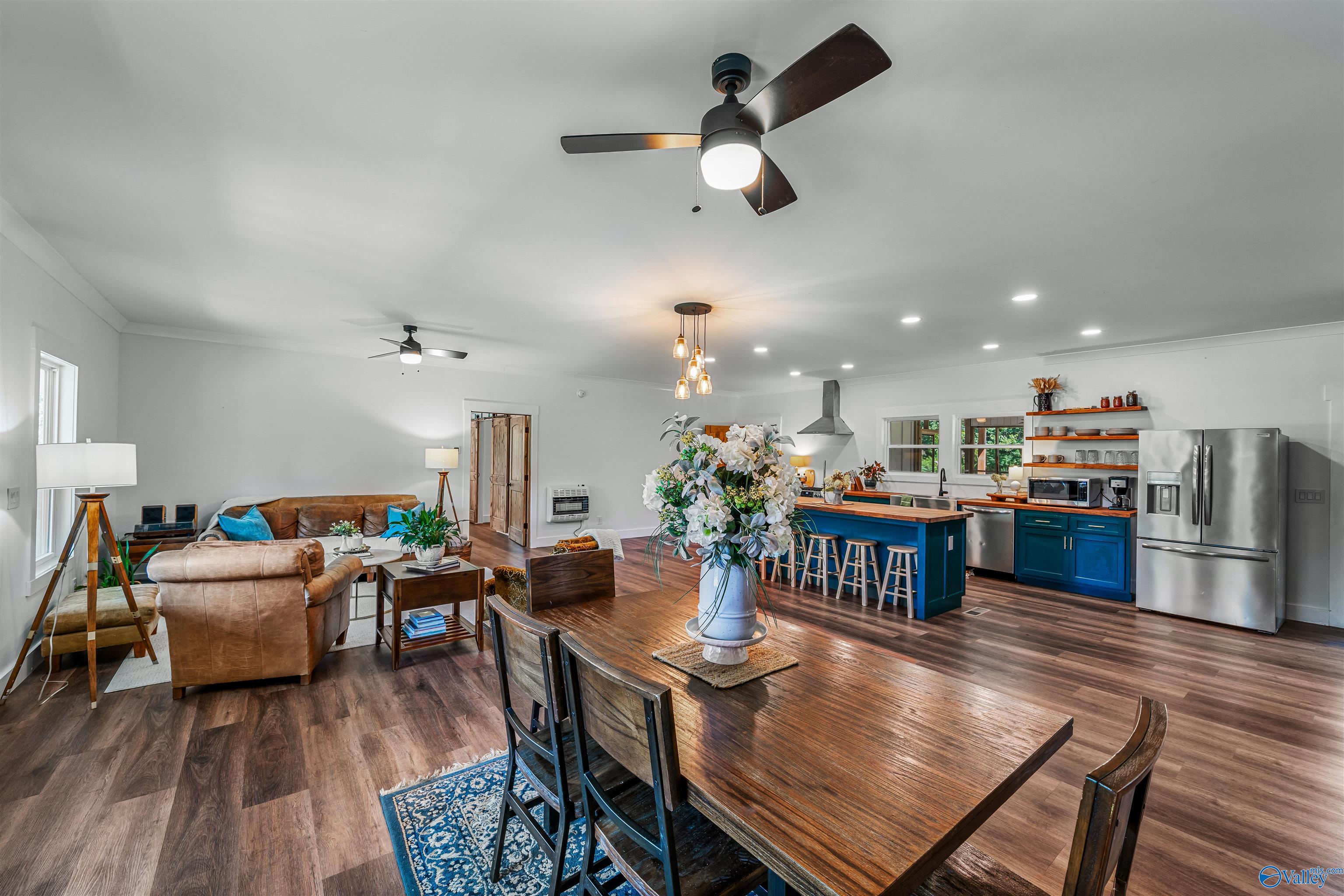 238 Hale Lane