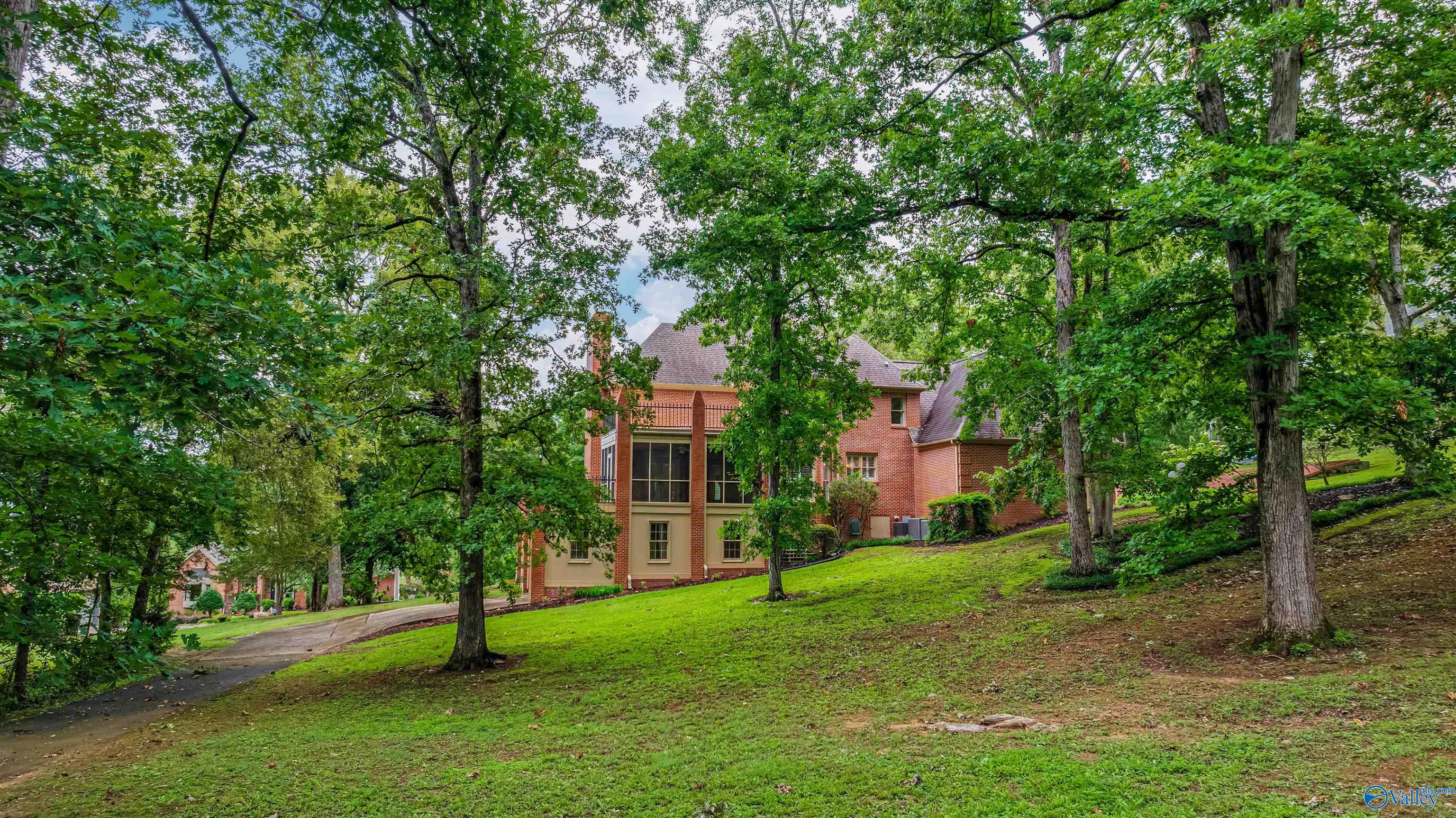 904 Driver Road NW