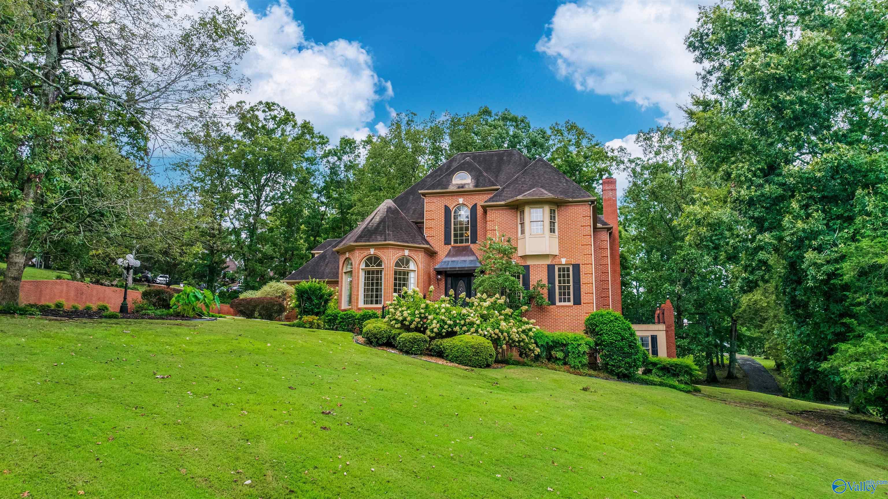 904 Driver Road NW