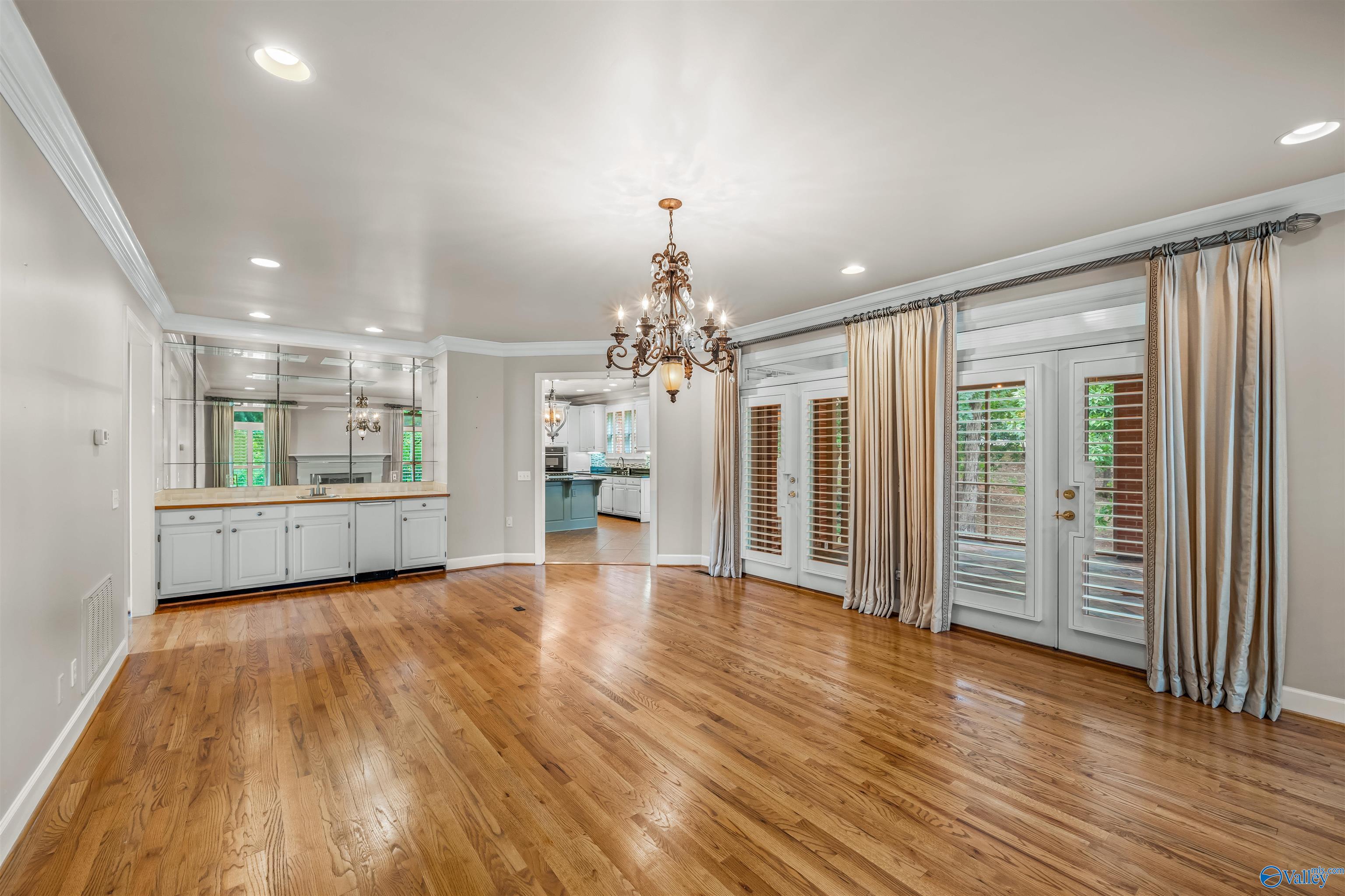 904 Driver Road NW