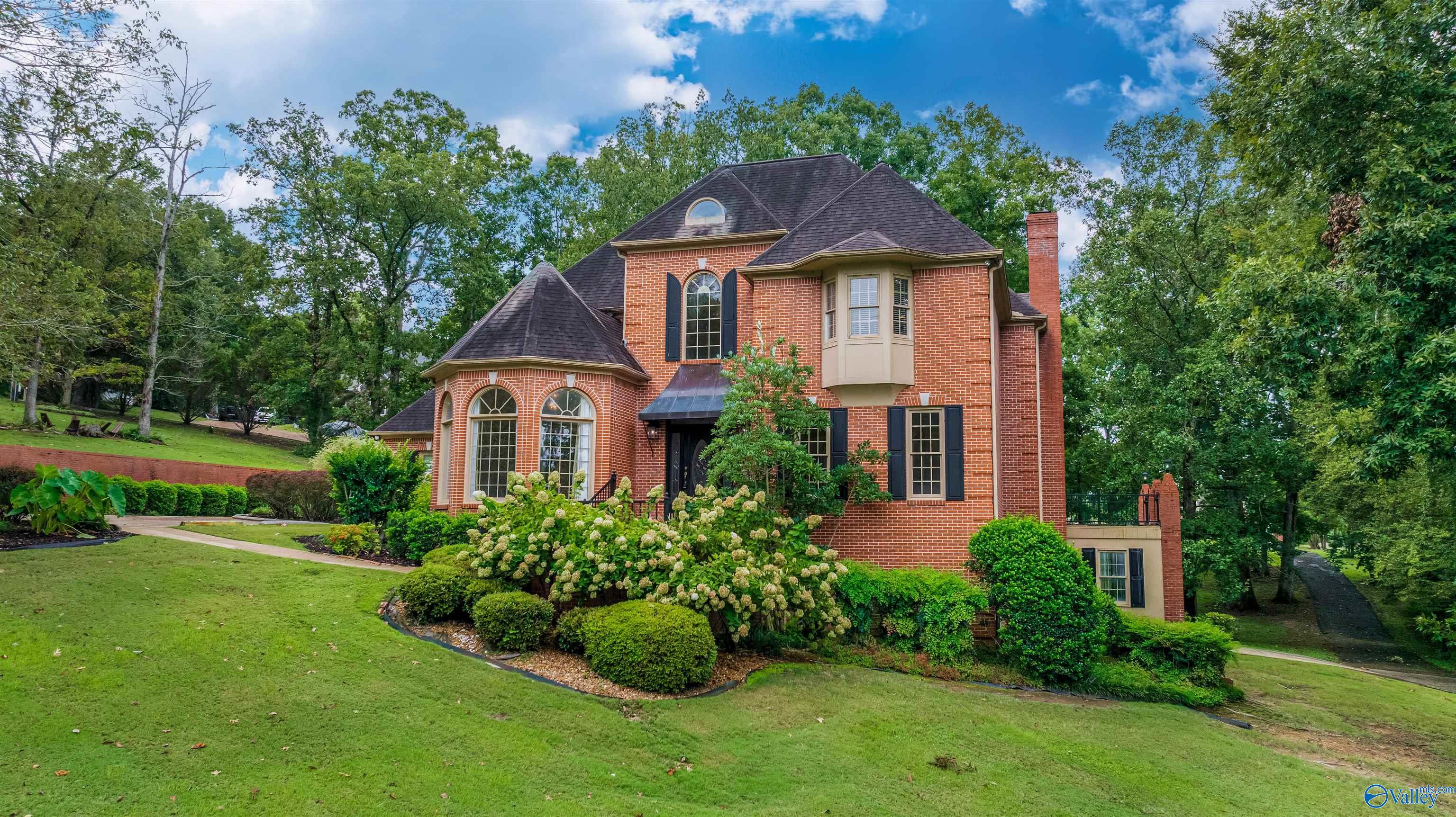 904 Driver Road NW