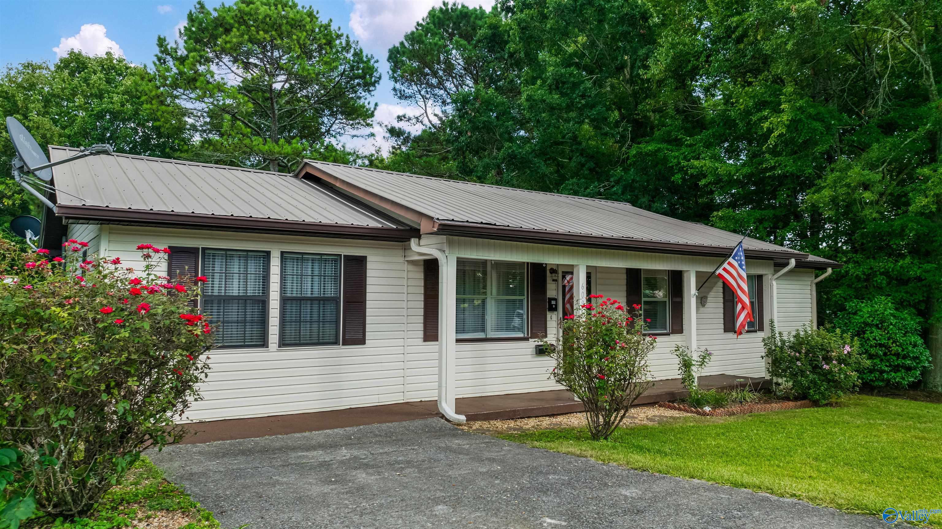 609 Lookout Terrace E