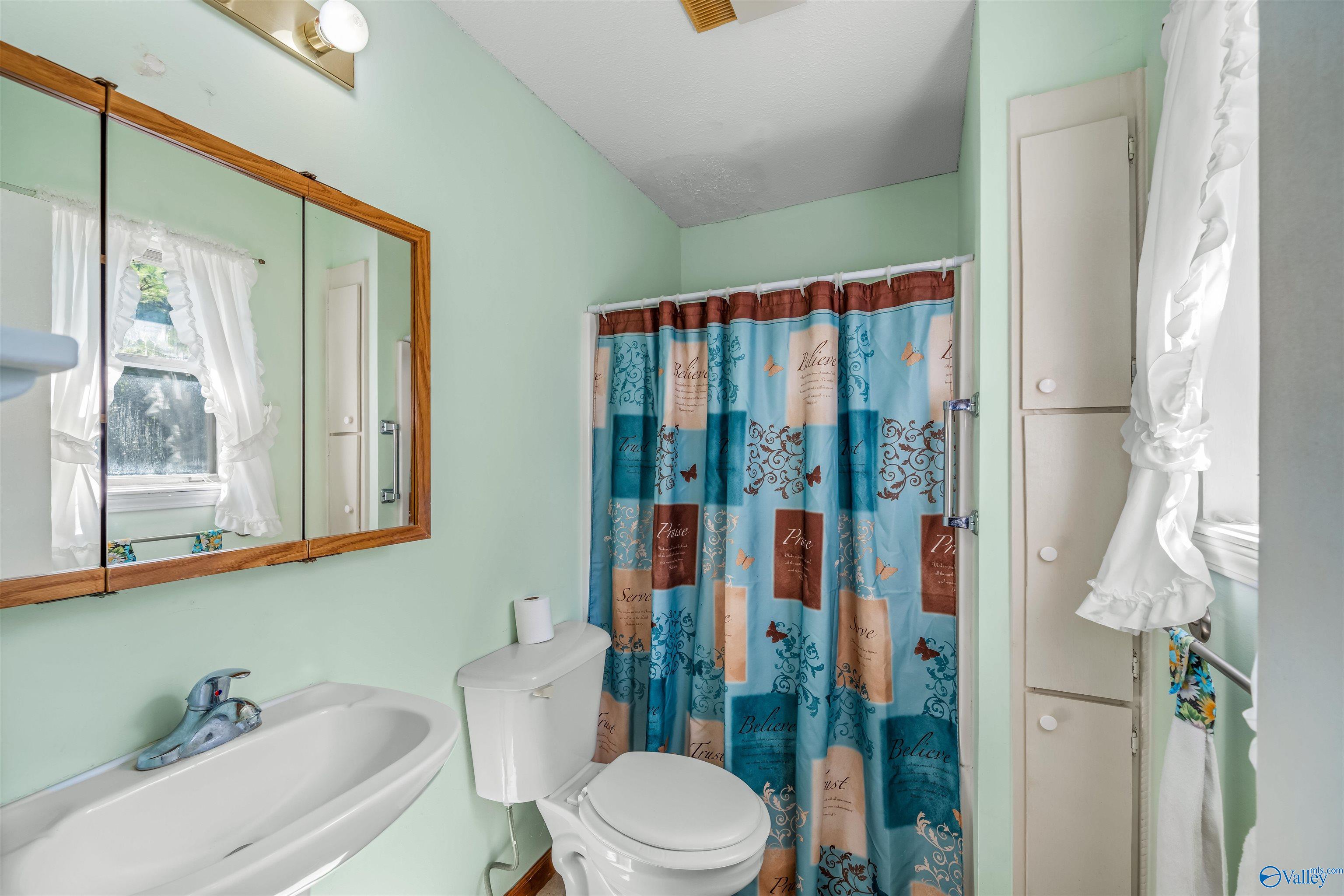 609 Lookout Terrace E