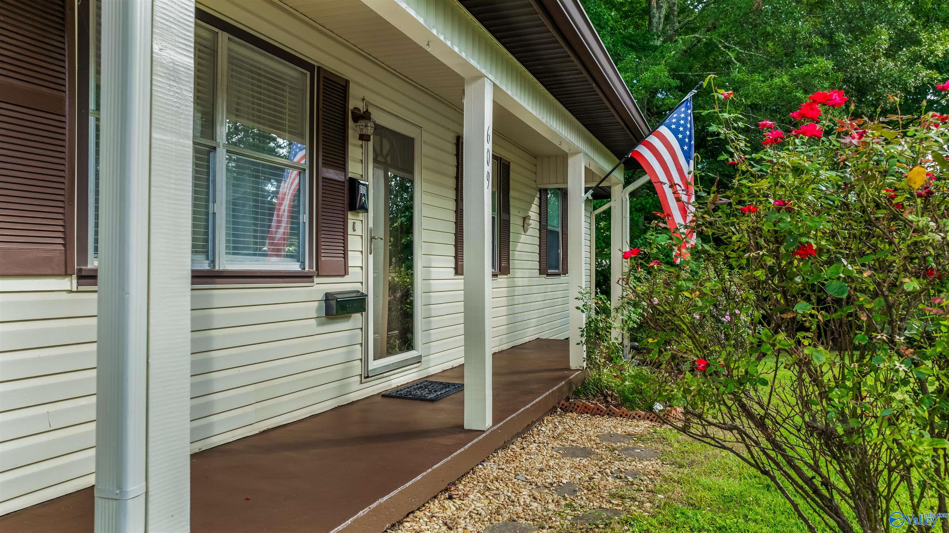 609 Lookout Terrace E