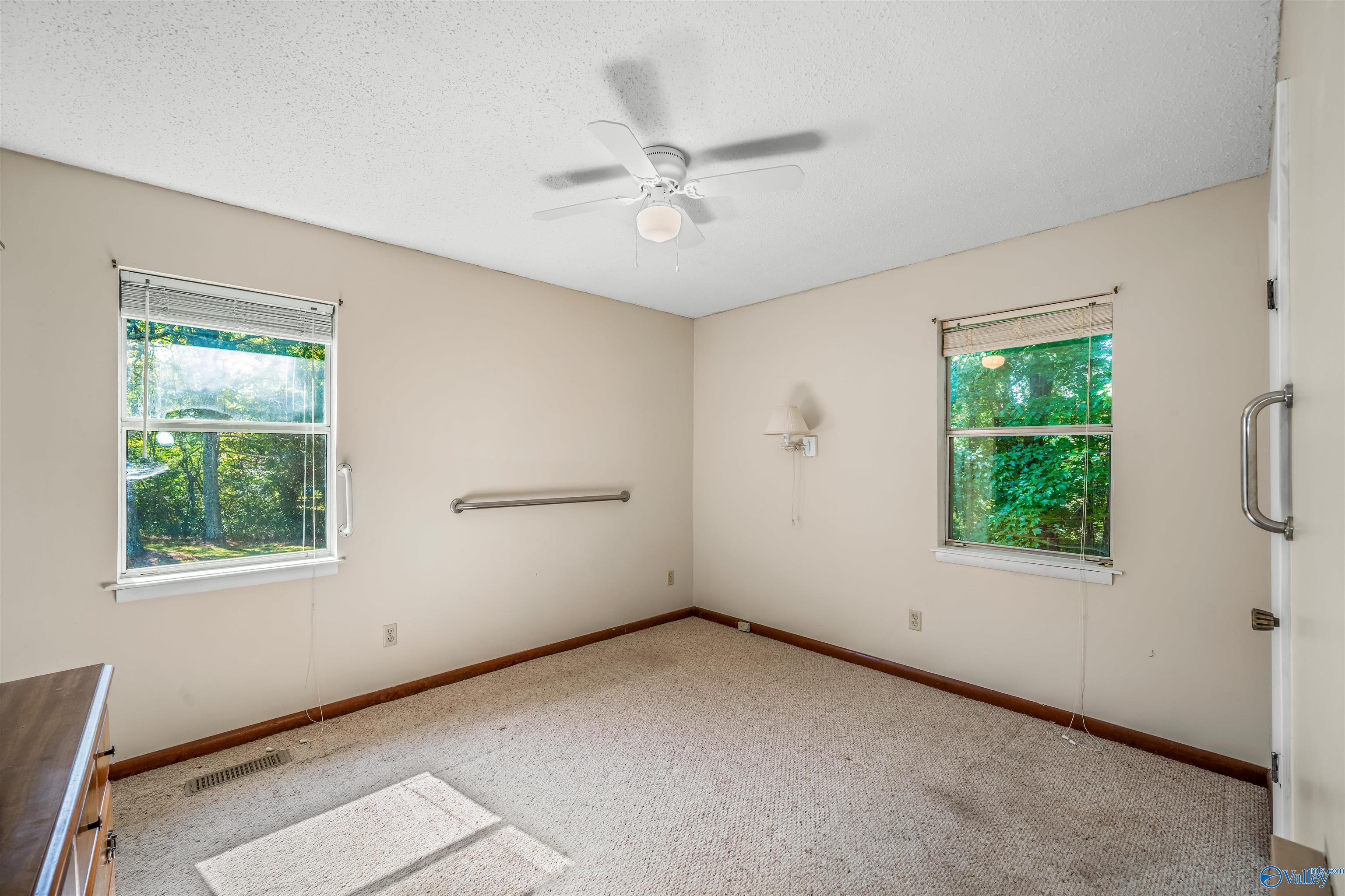 609 Lookout Terrace E