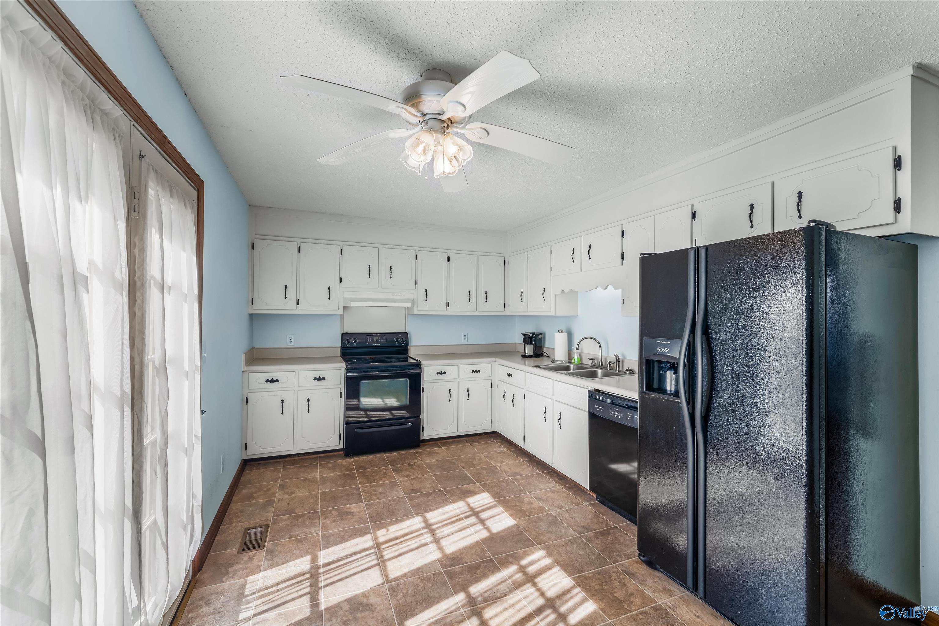 609 Lookout Terrace E
