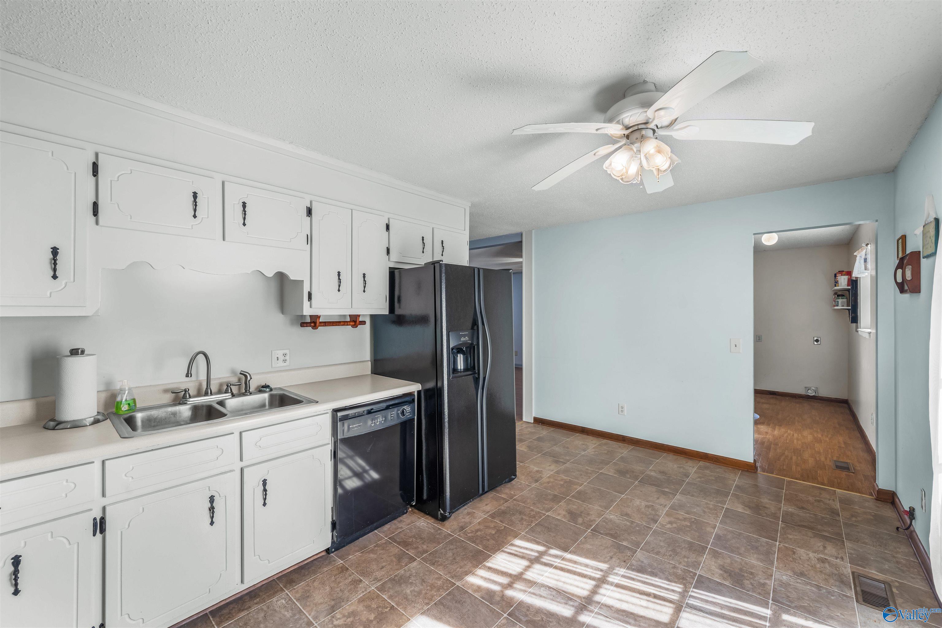 609 Lookout Terrace E