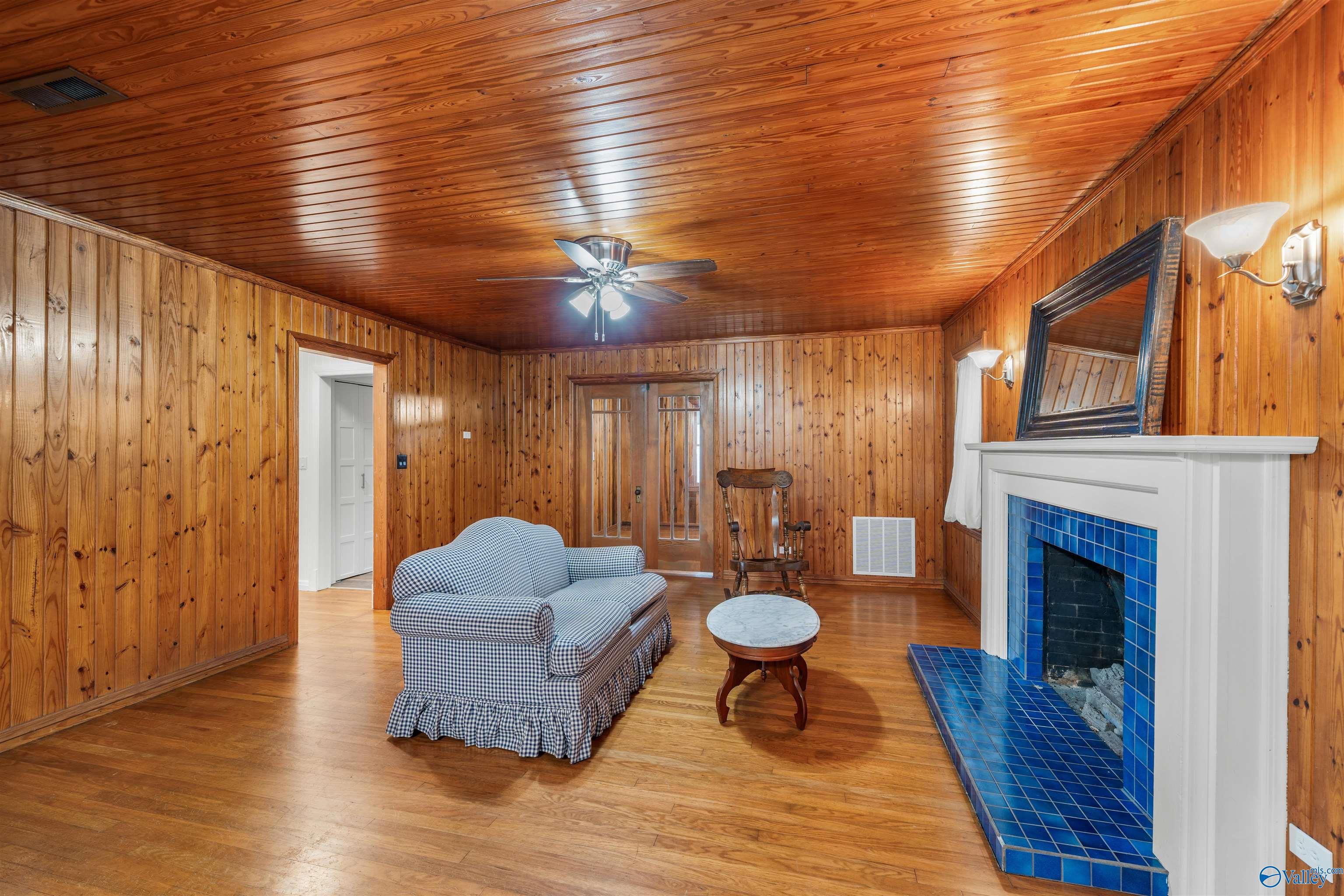 12011 County Road 137