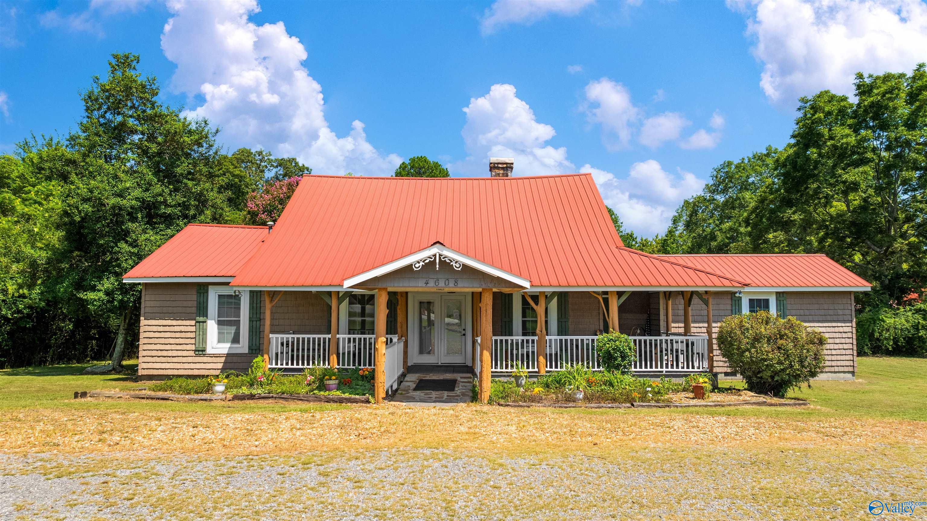 4608 Desoto Parkway N