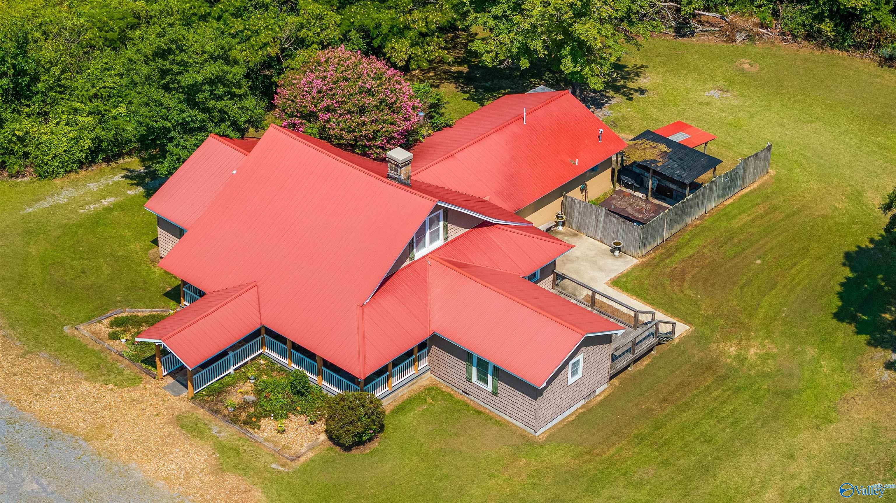 4608 Desoto Parkway N