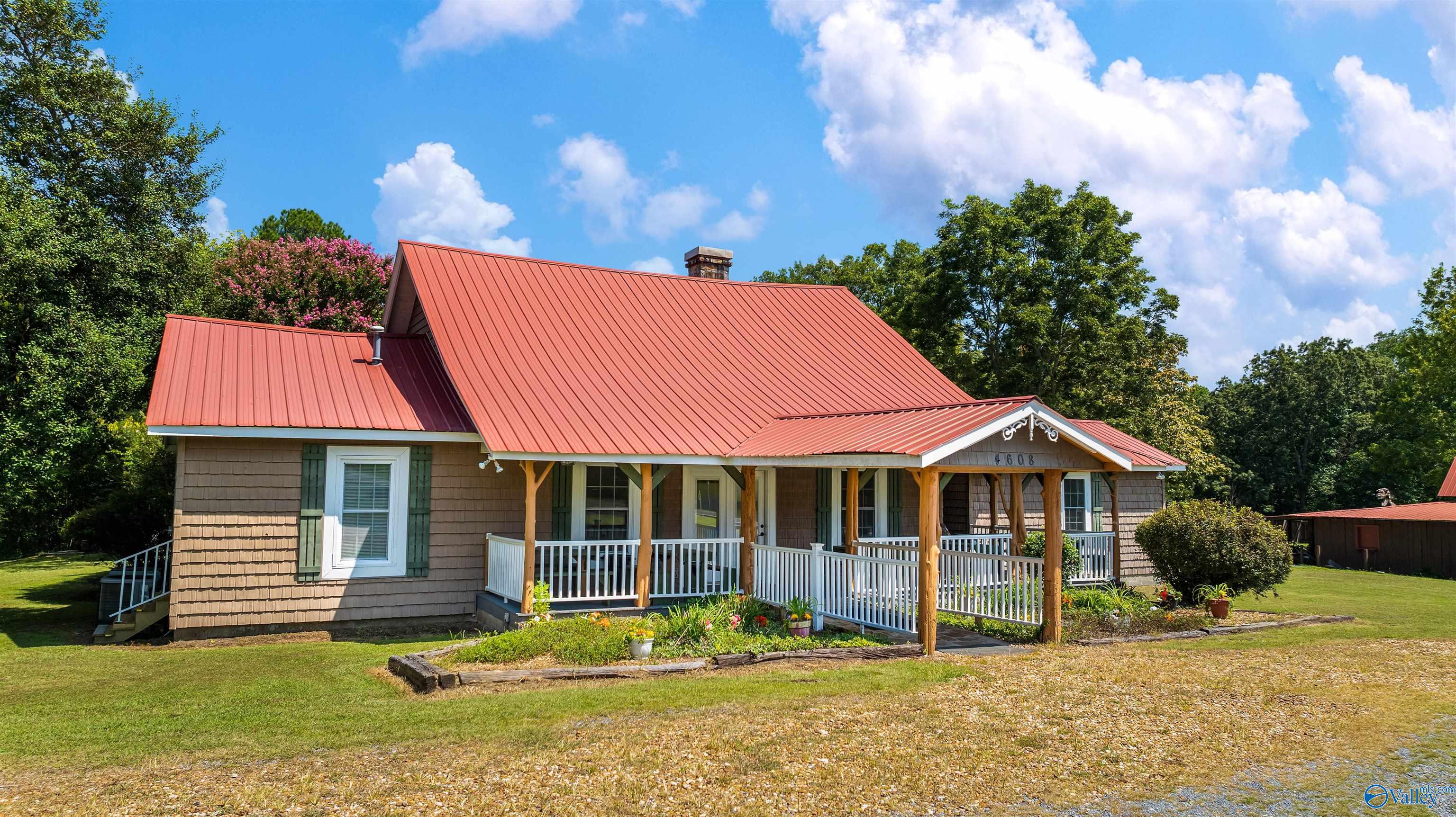 4608 Desoto Parkway N