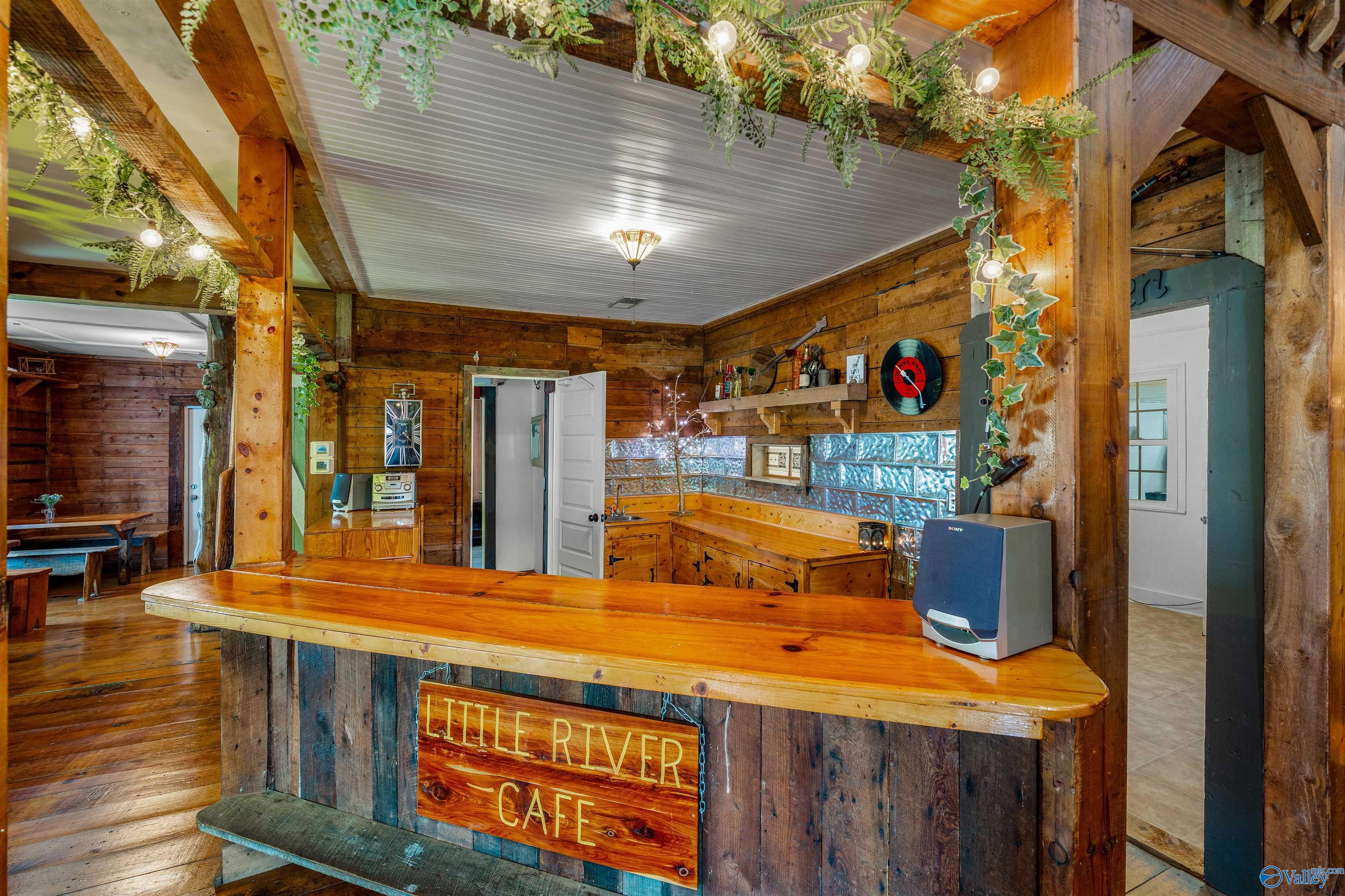 4608 Desoto Parkway N