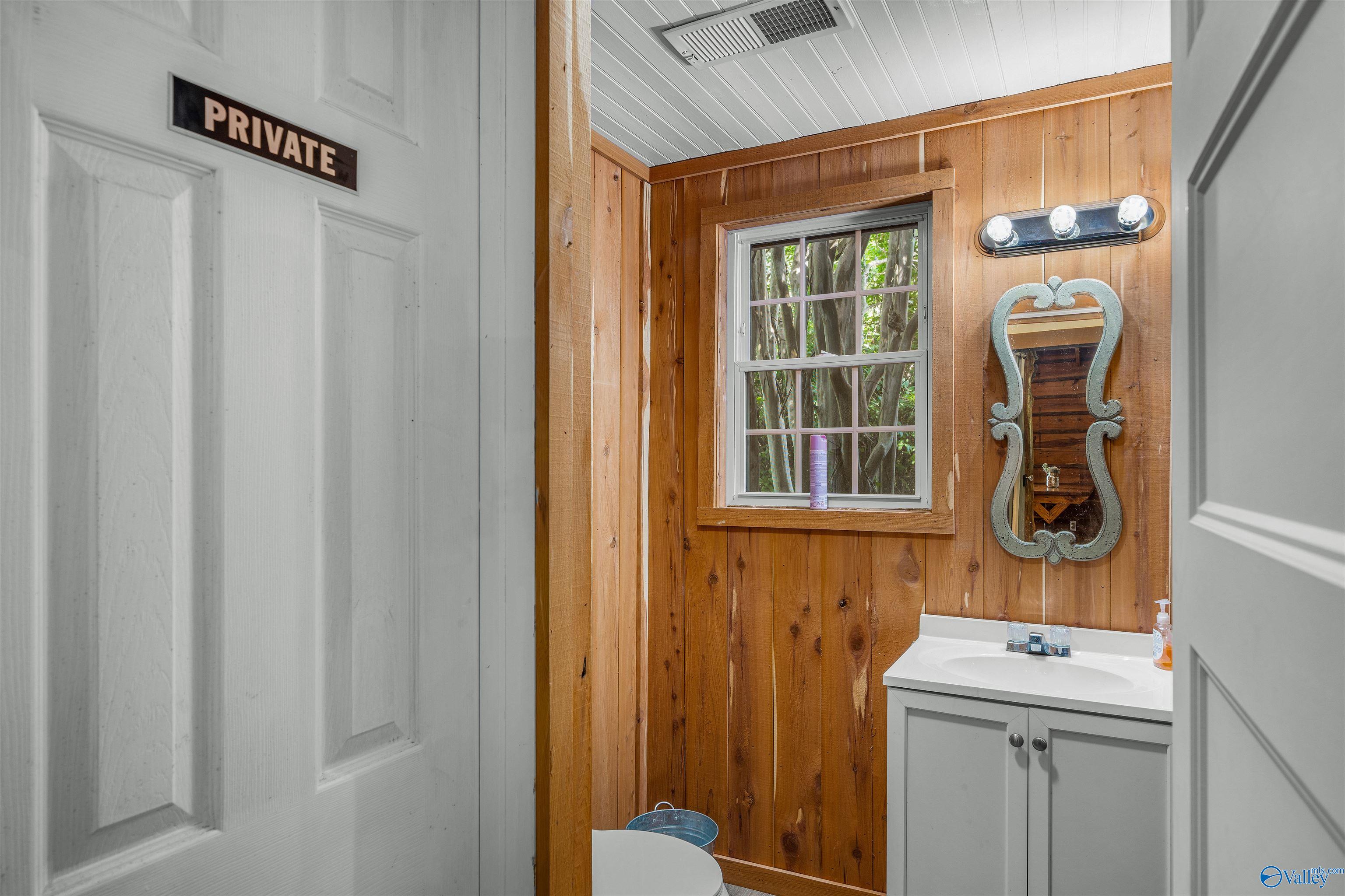 4608 Desoto Parkway N