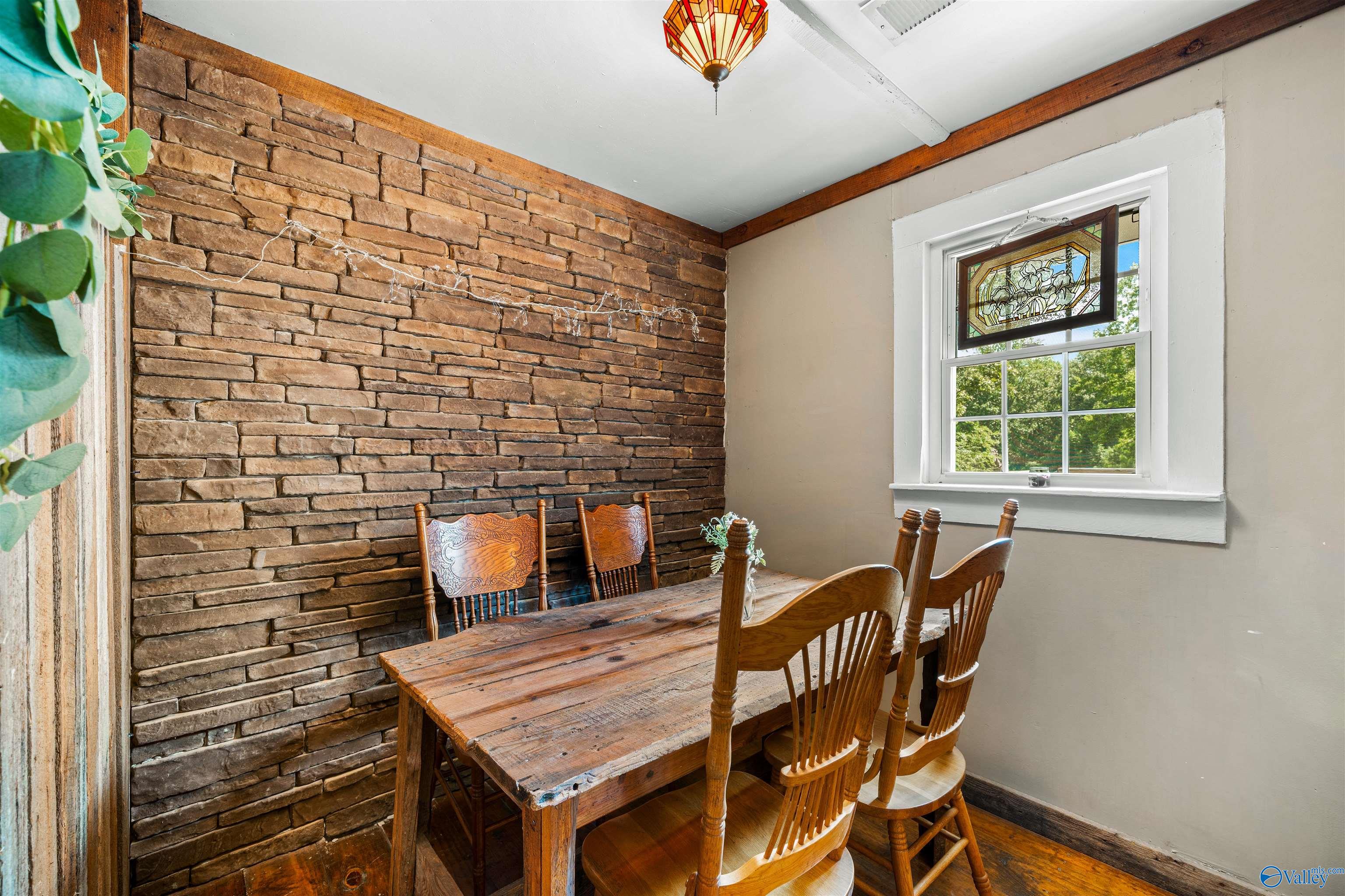 4608 Desoto Parkway N