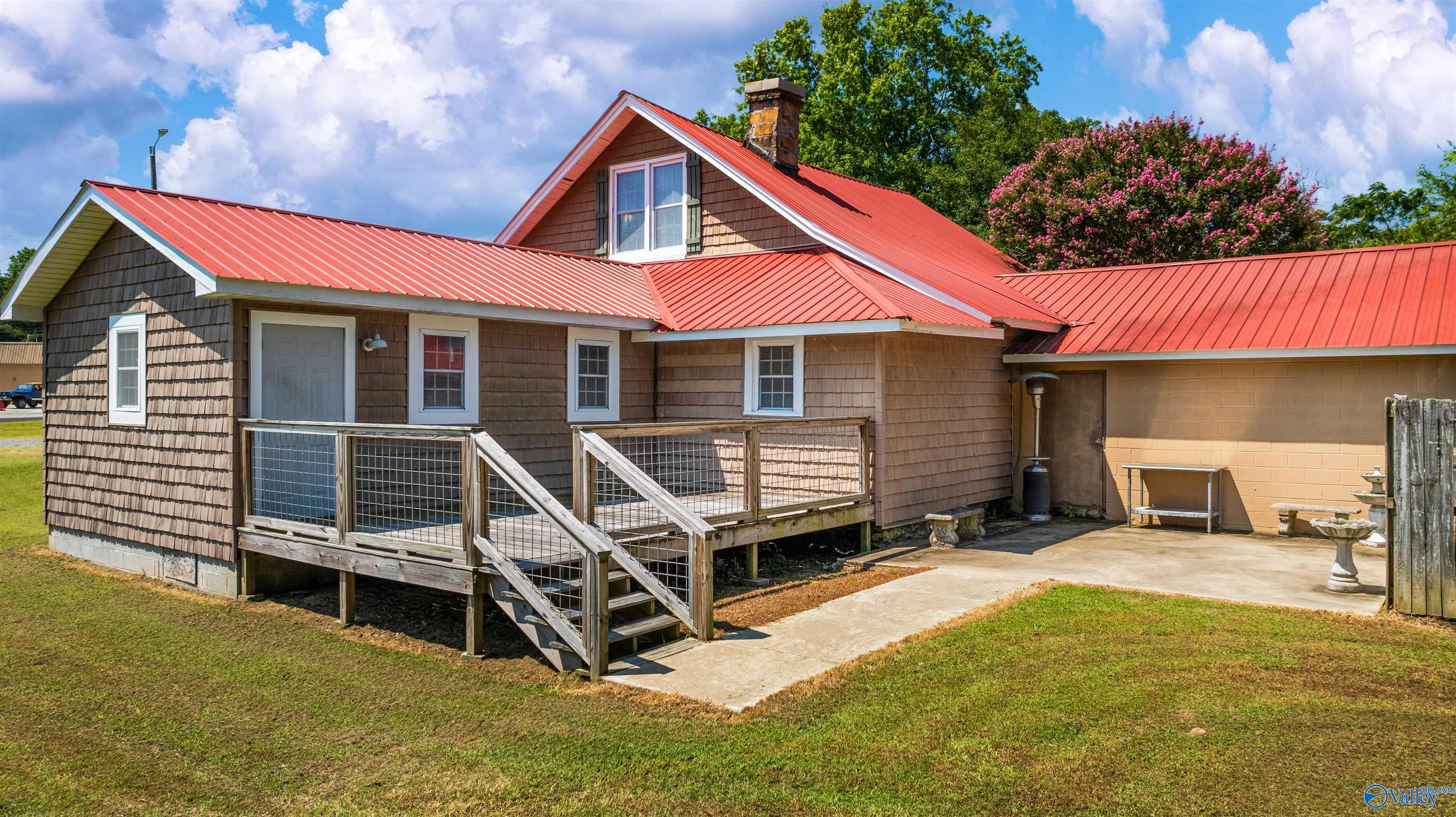 4608 Desoto Parkway N