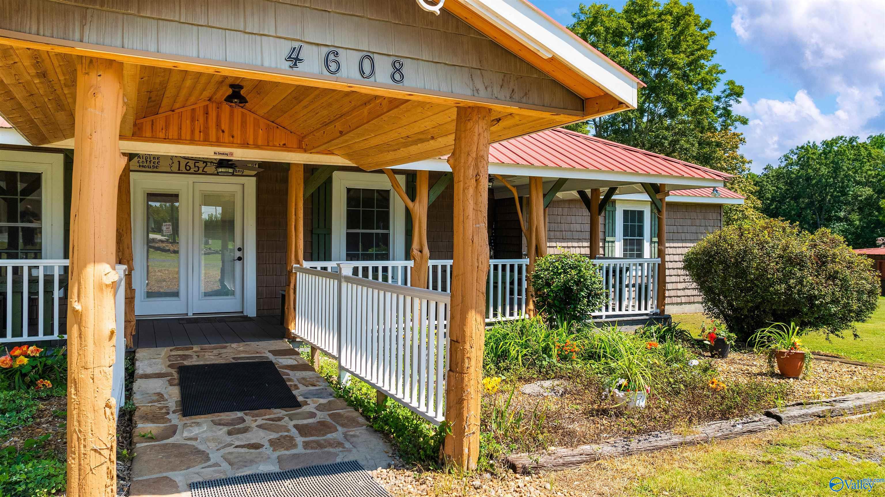 4608 Desoto Parkway N