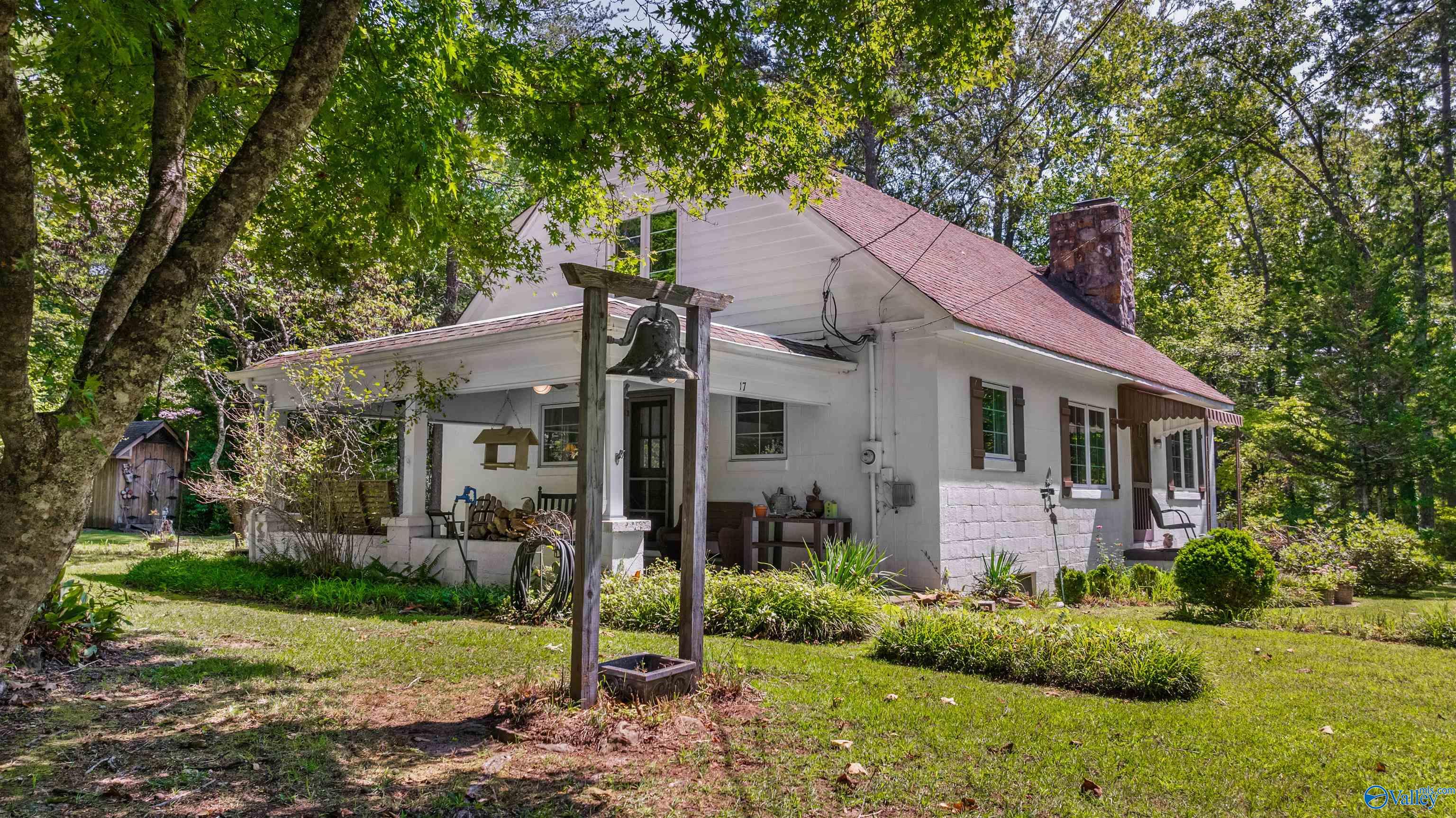 17 Huron Street