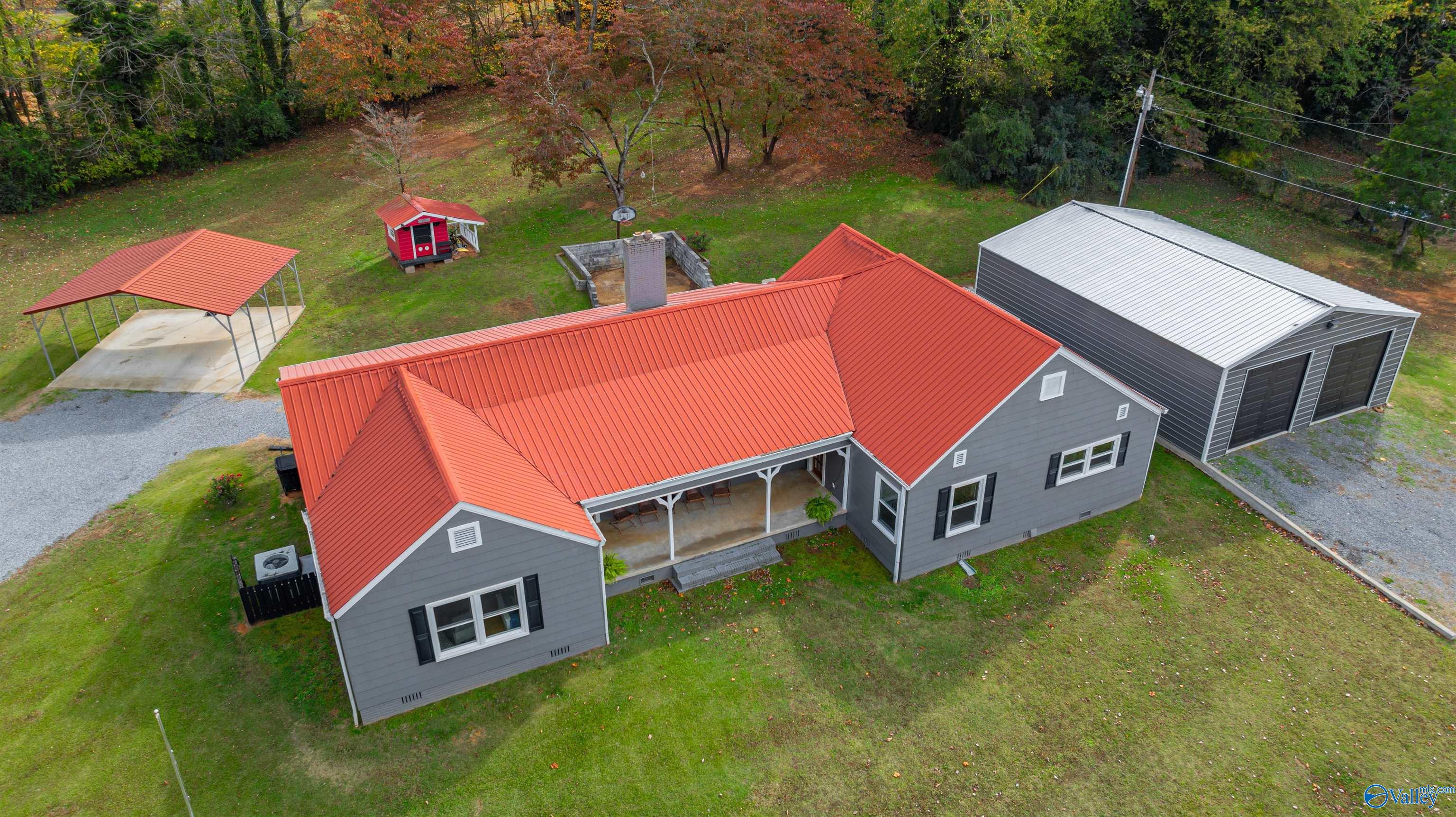 3611 Godfrey Avenue NE