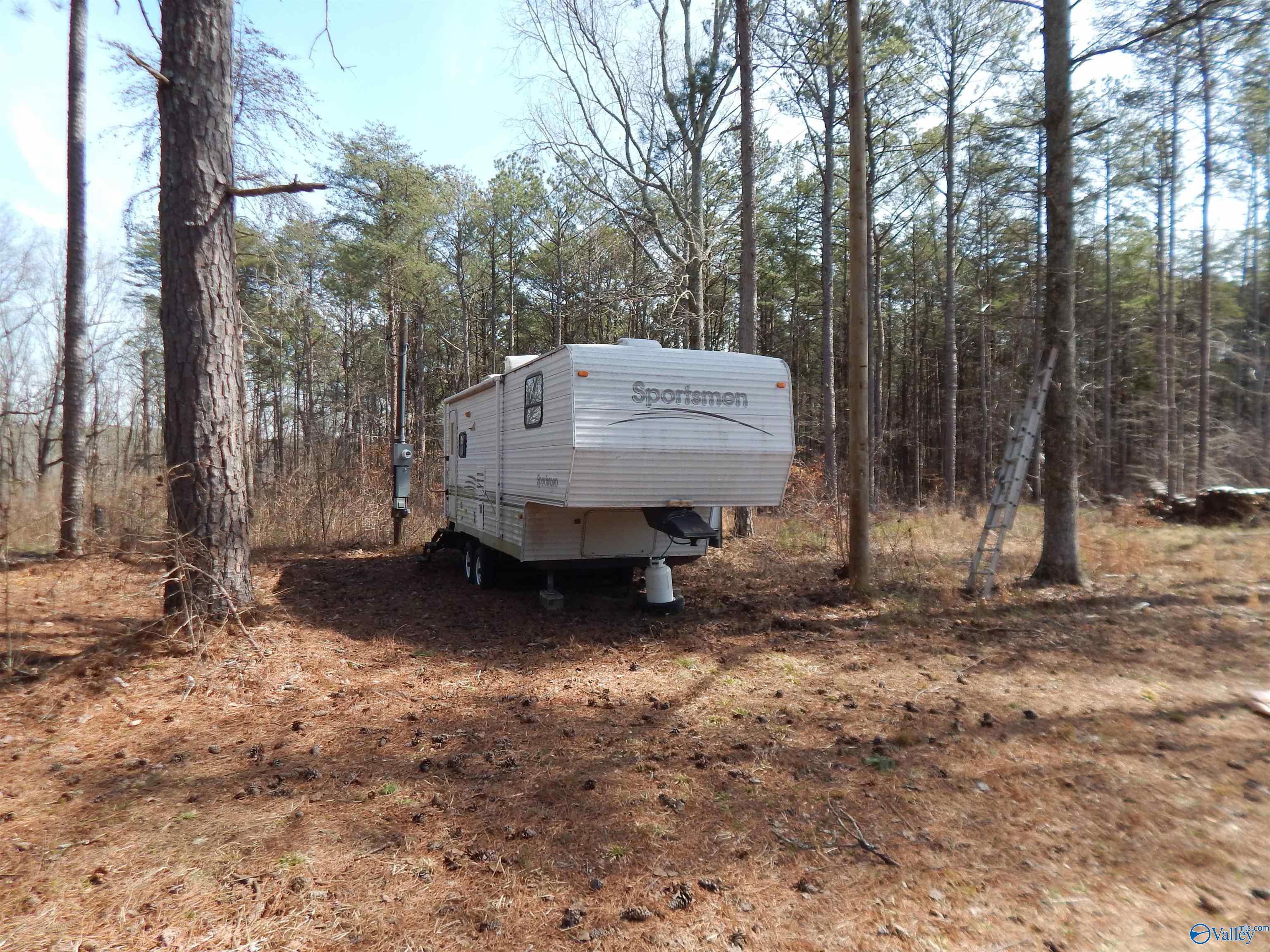 1 acre County Road 853