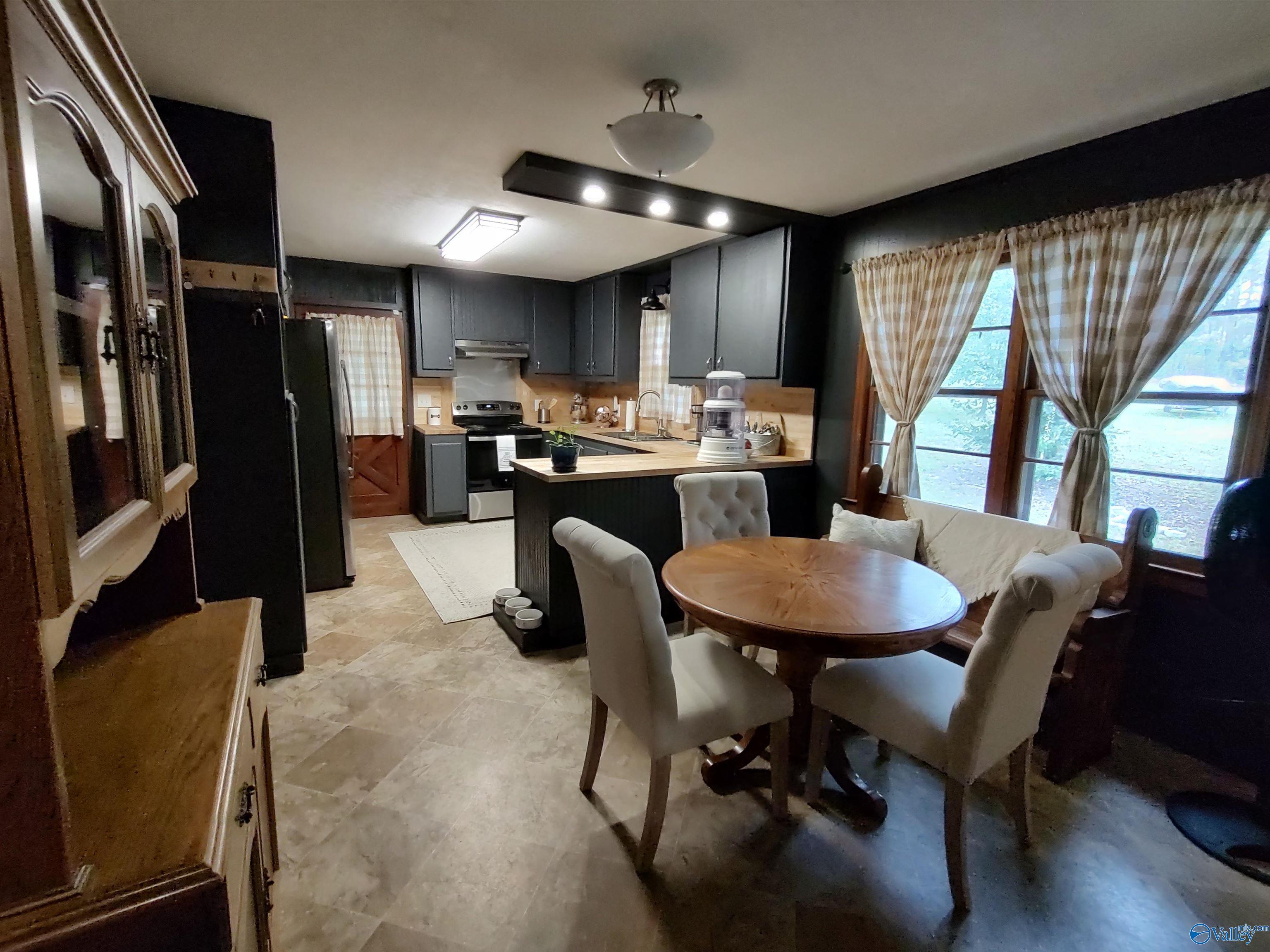 1295 County Road 52