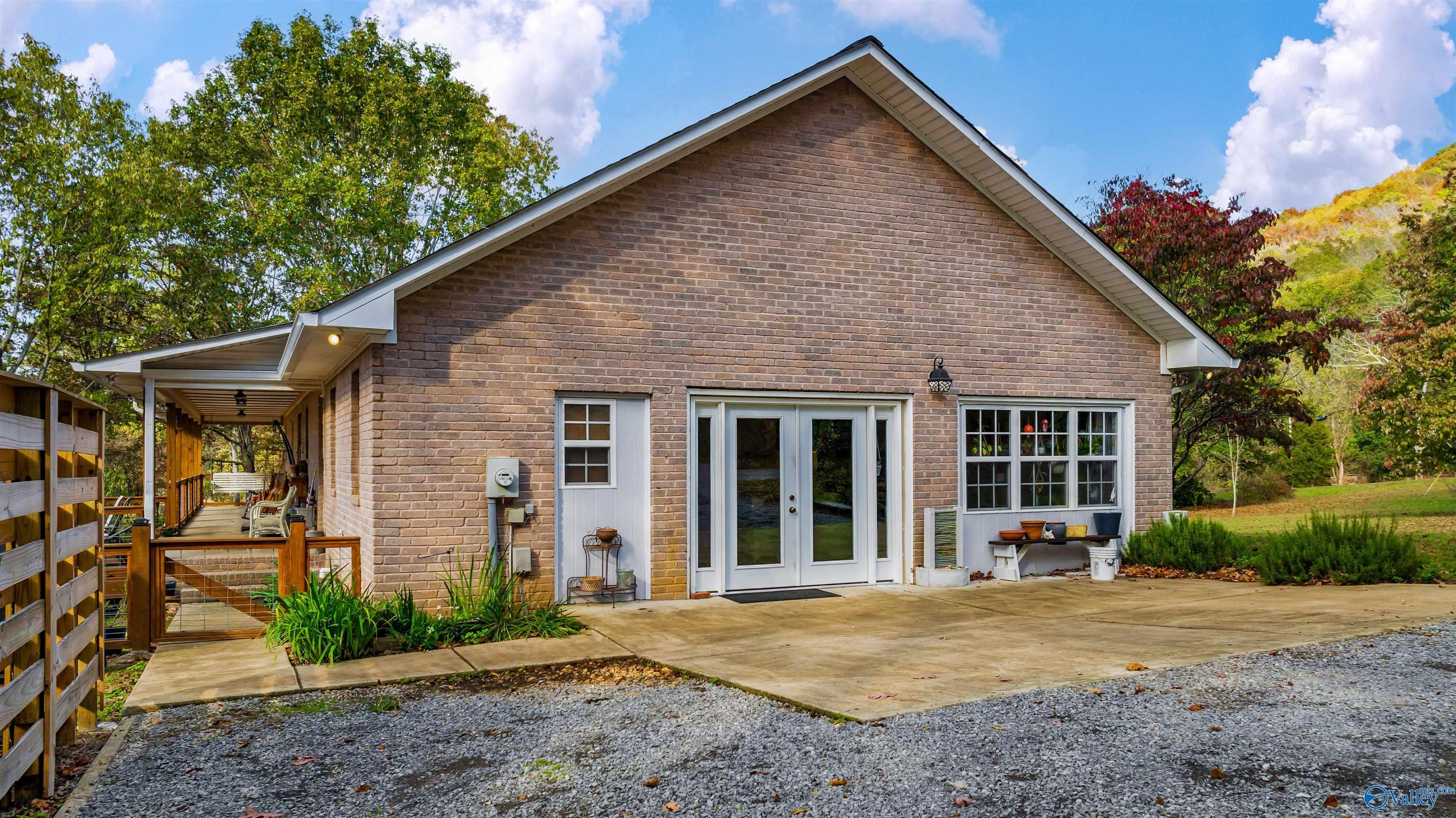496 County Road 81