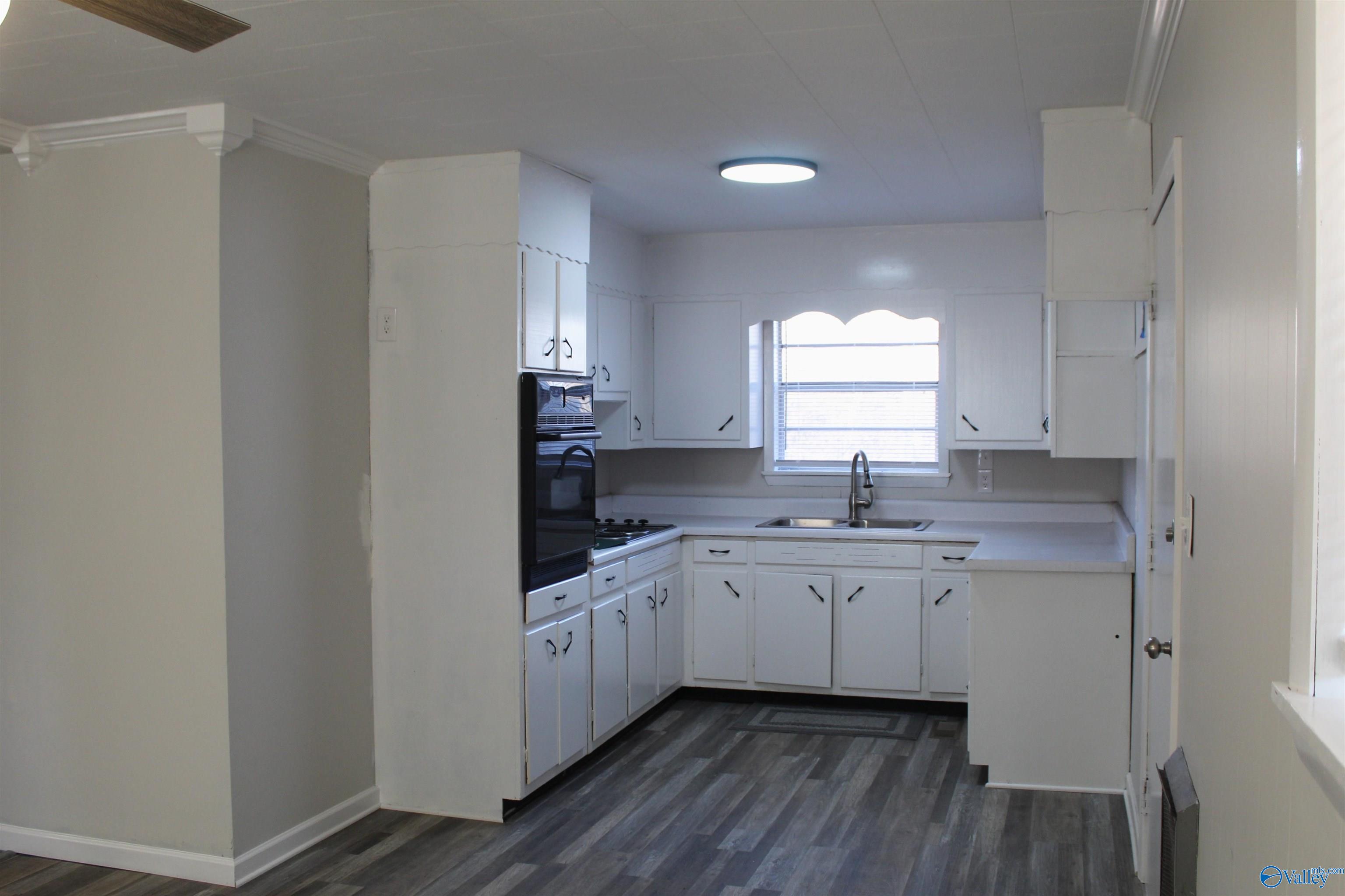 121 Third Avenue