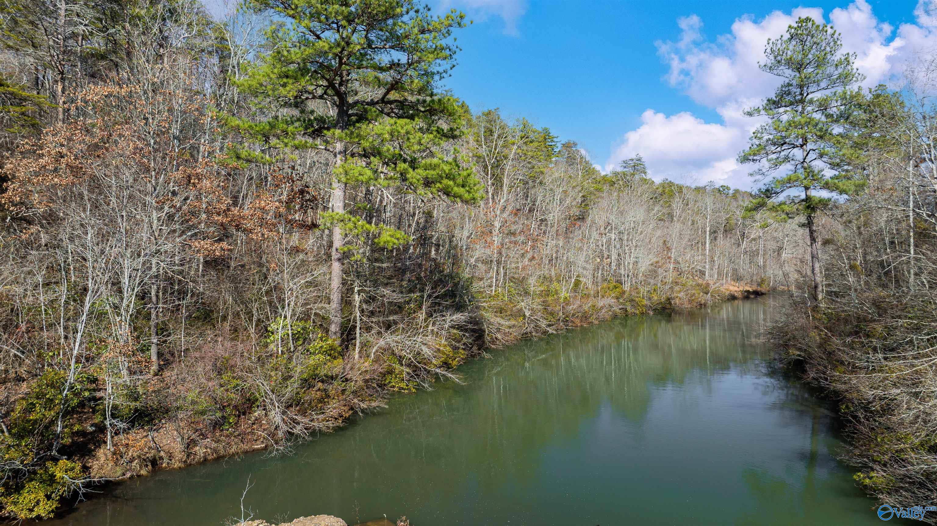 12.9ac Road 9062