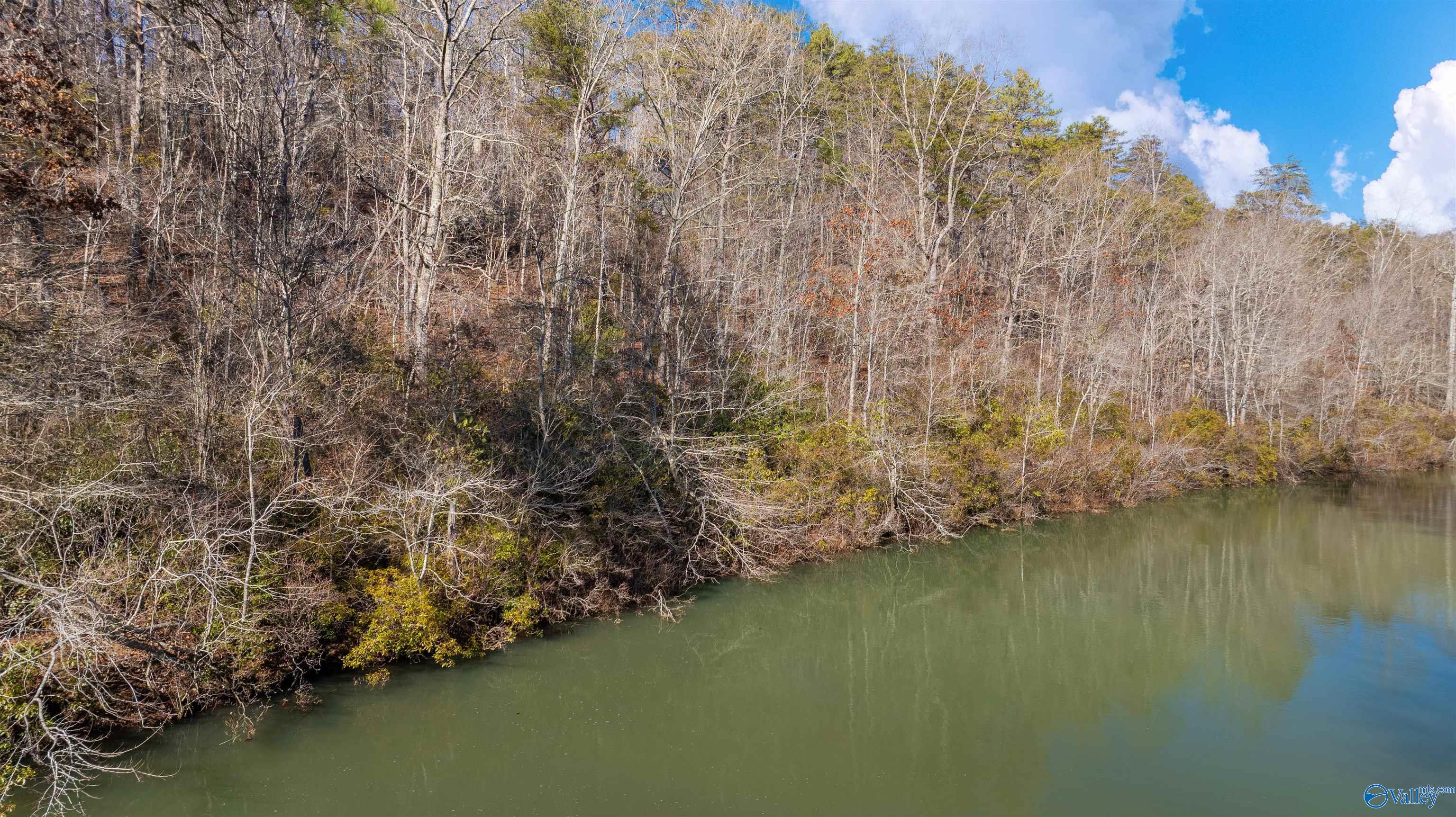 12.9ac Road 9062