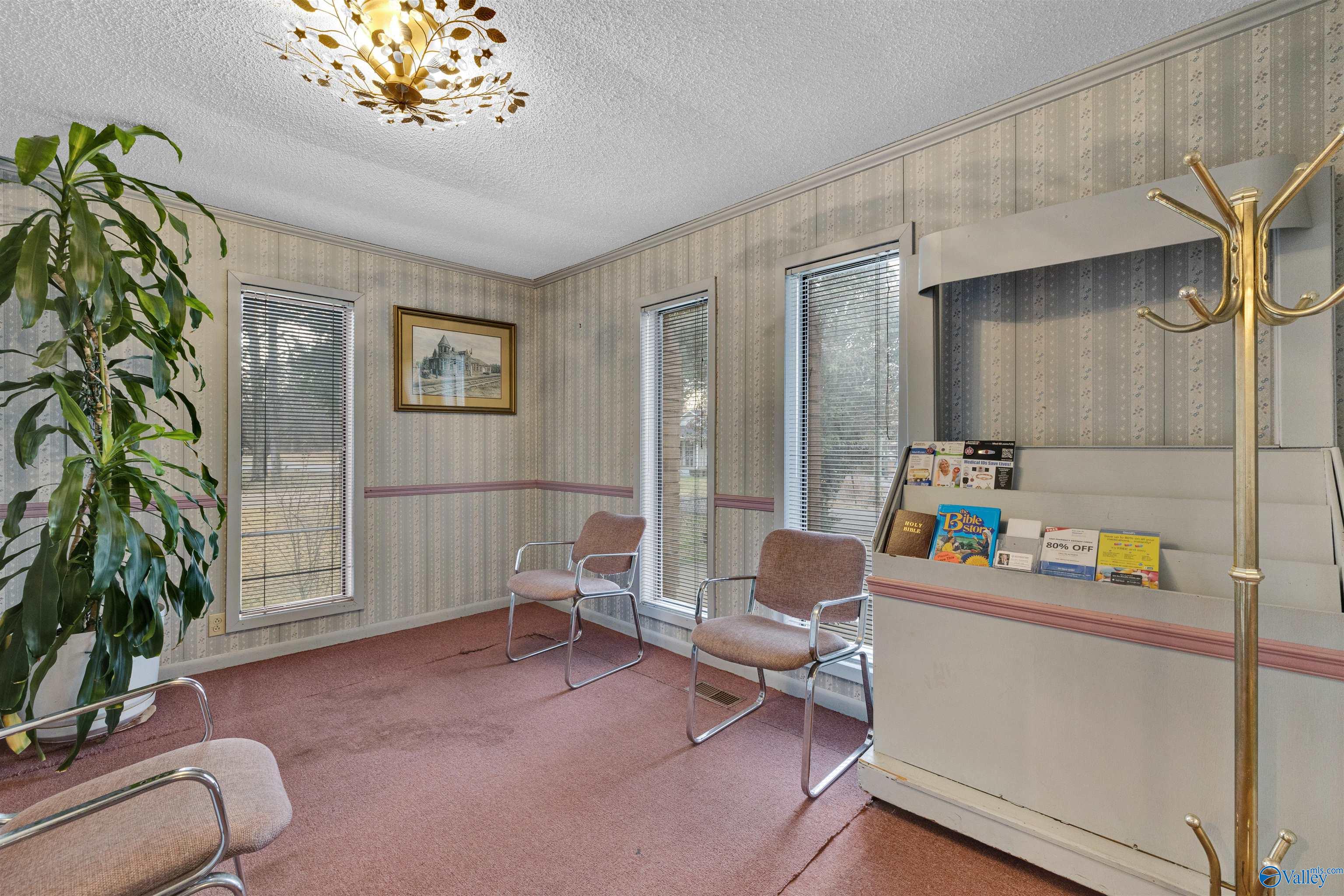 1105 Cedarwood Drive SW