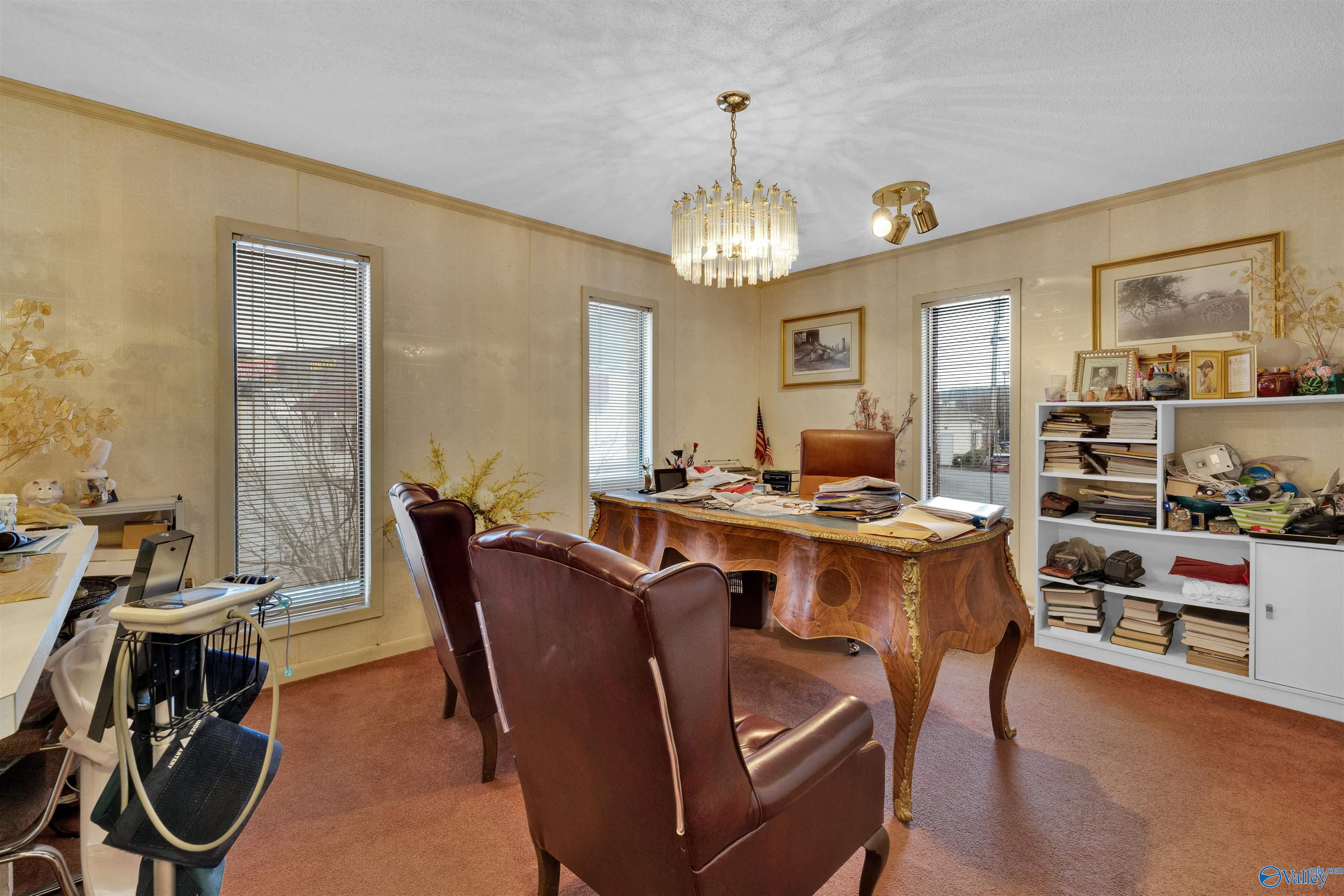 1105 Cedarwood Drive SW