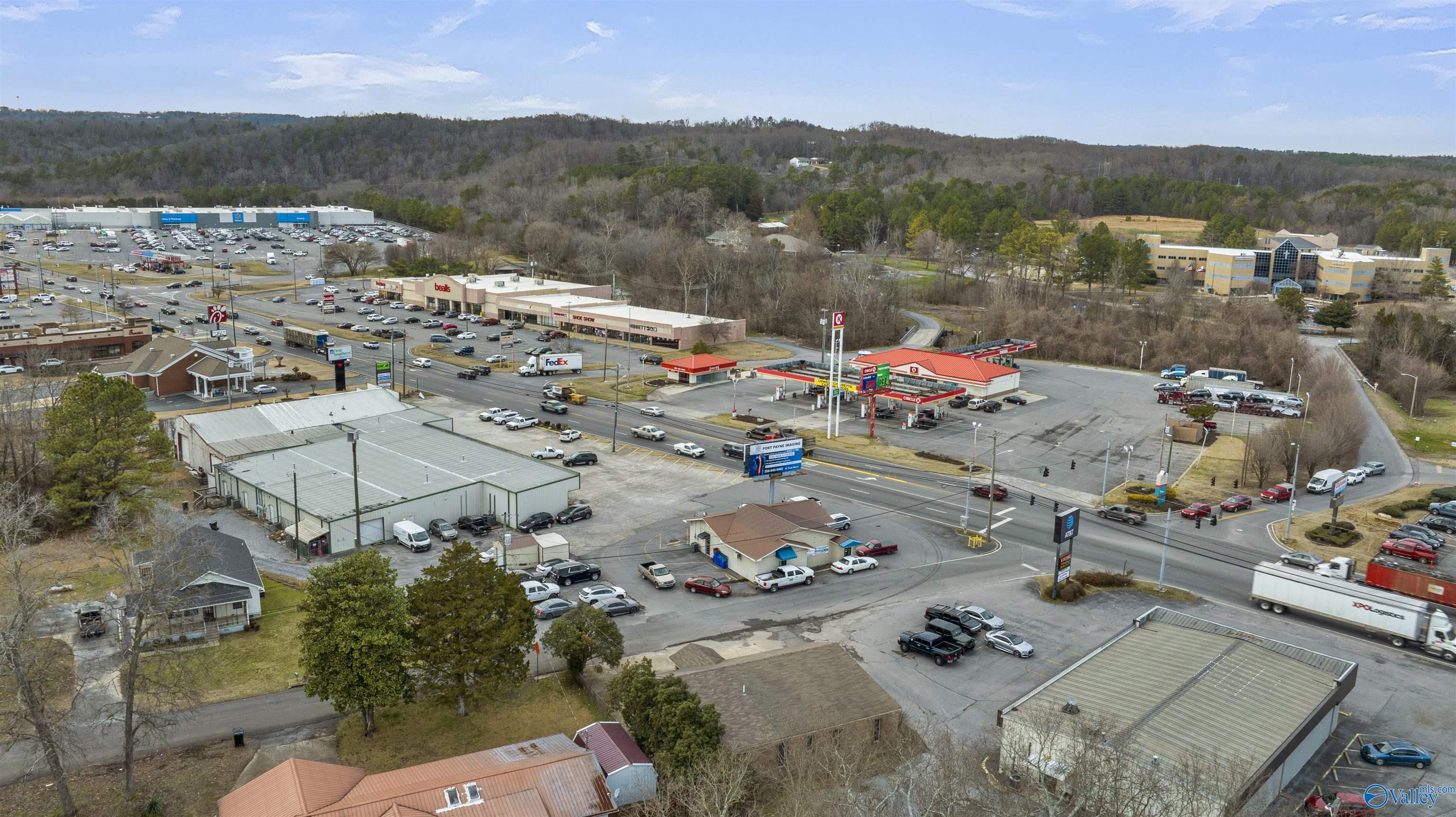 1105 Cedarwood Drive SW