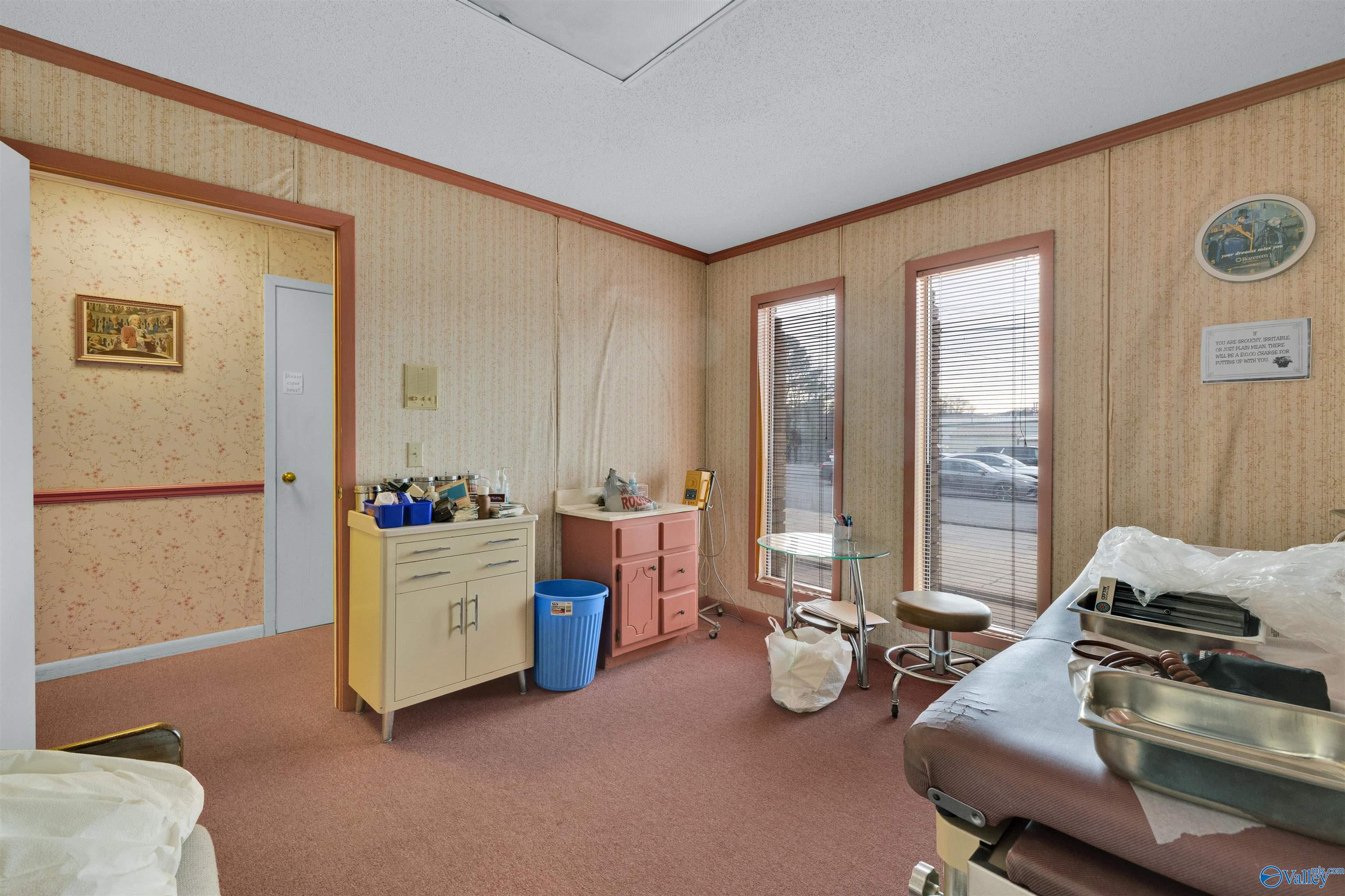 1105 Cedarwood Drive SW