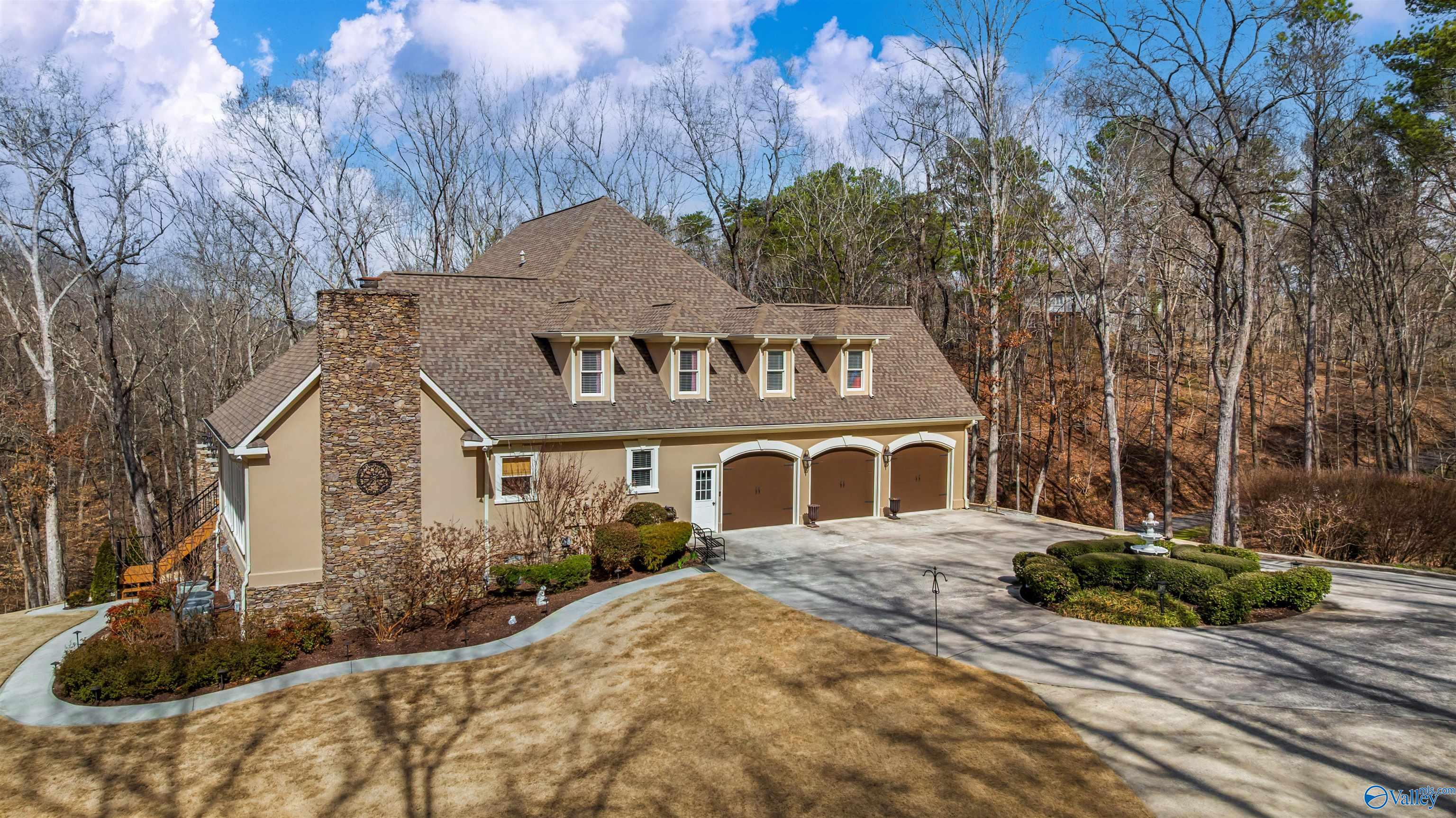 605 Little Ridge Road NW