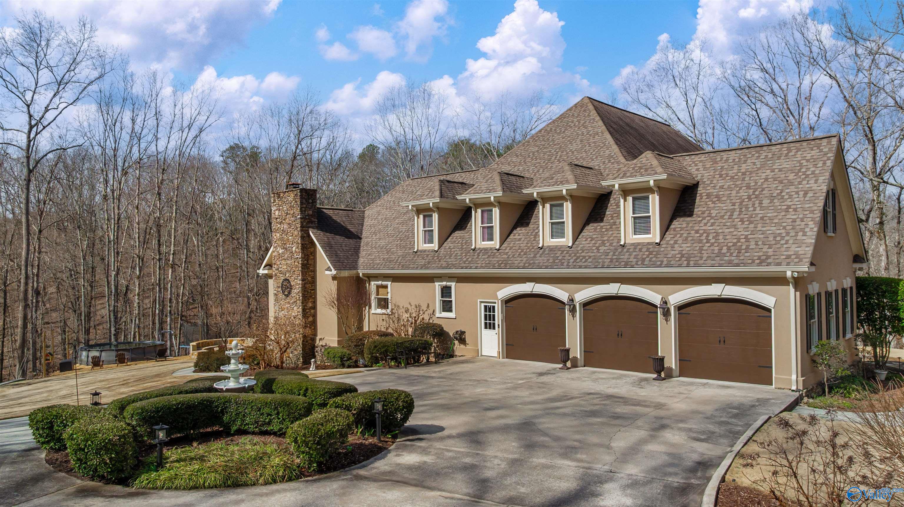 605 Little Ridge Road NW