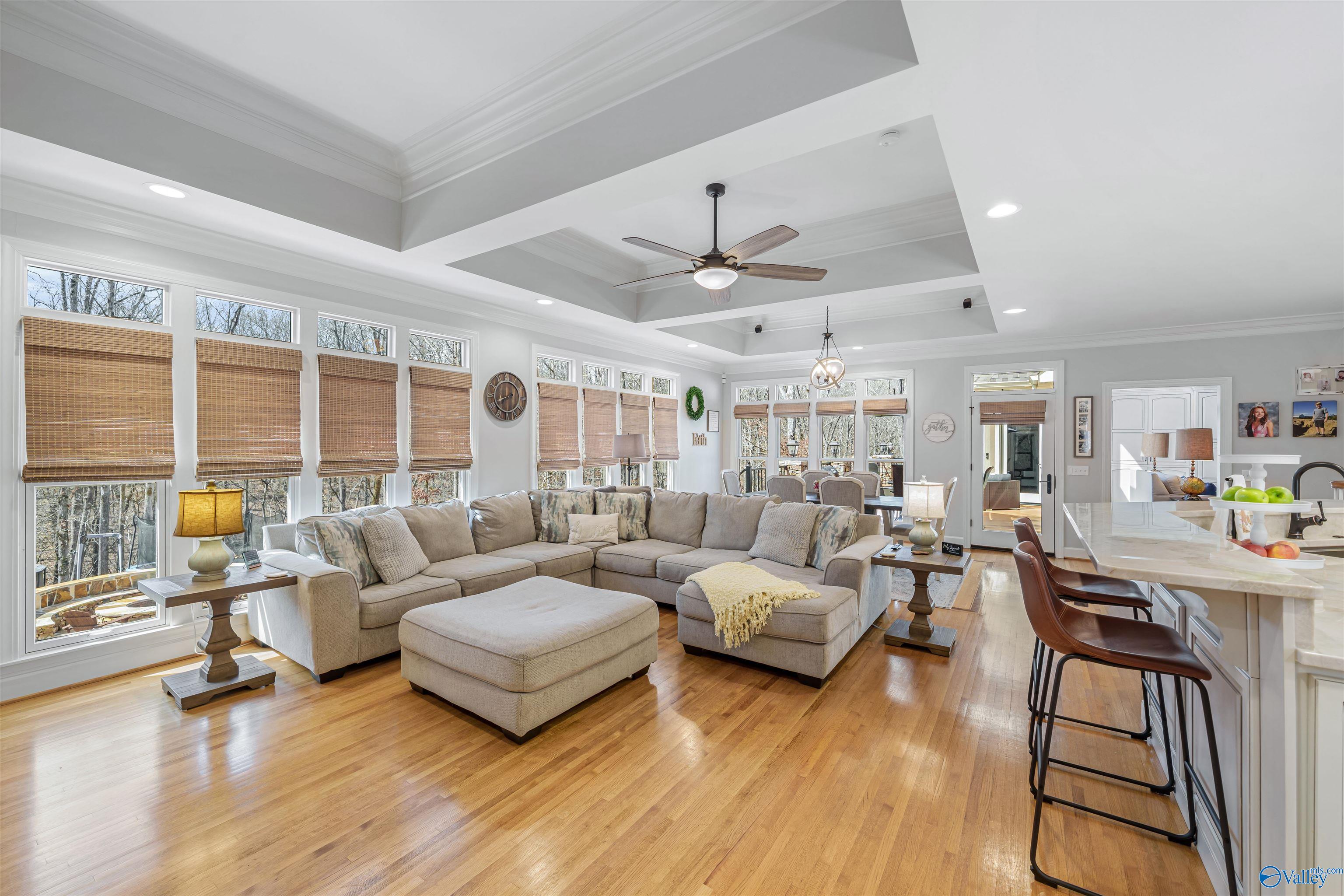 605 Little Ridge Road NW