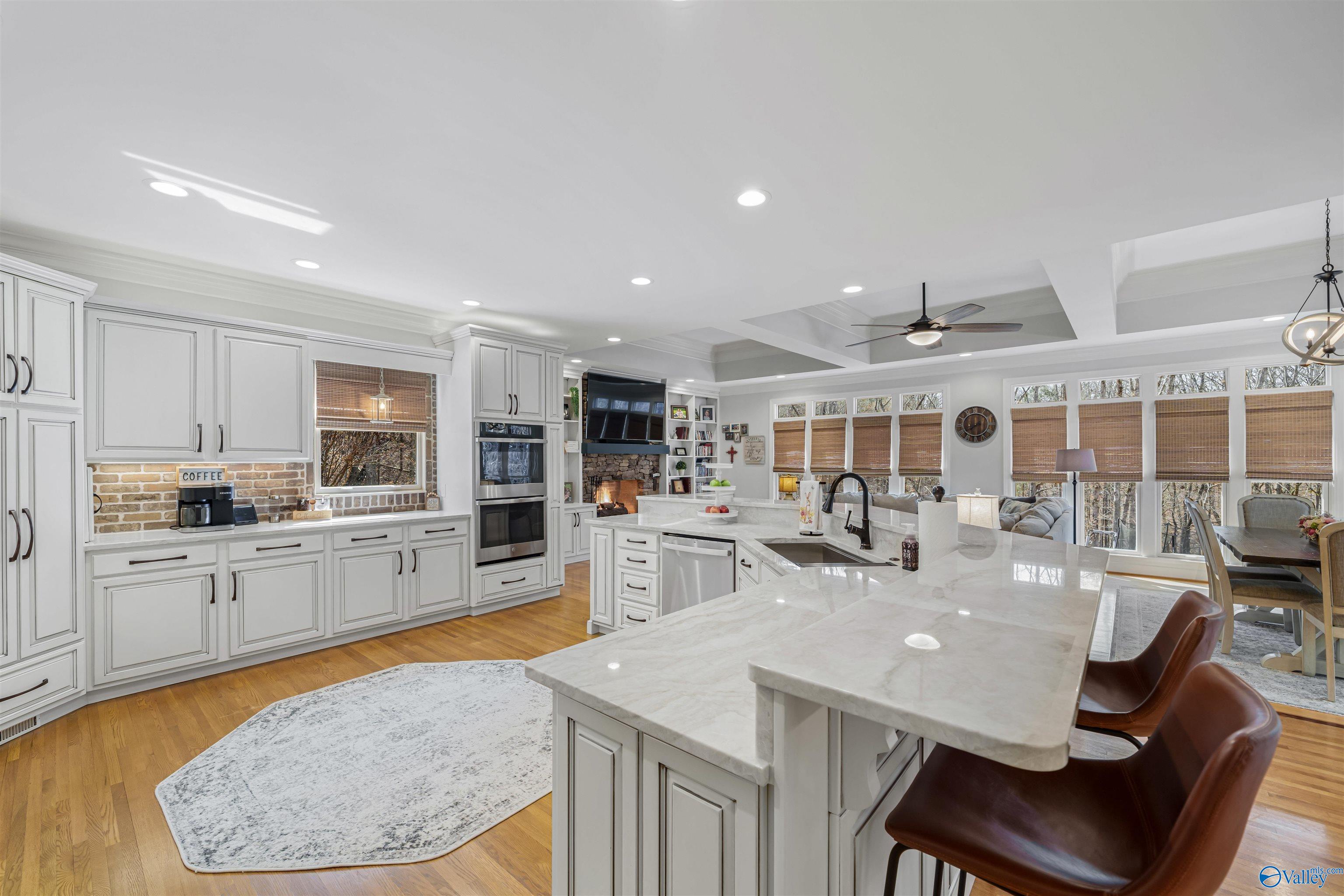 605 Little Ridge Road NW