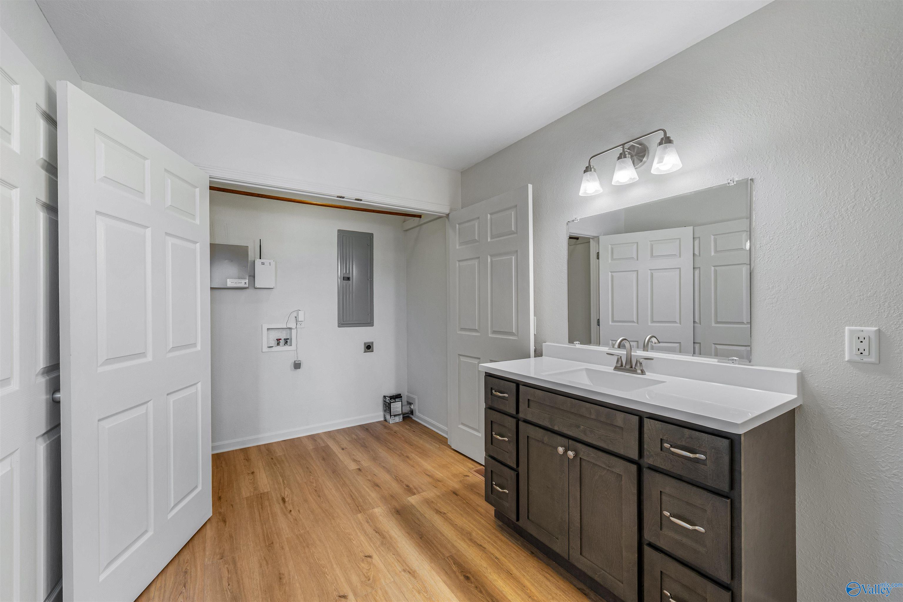 43 5th Avenue