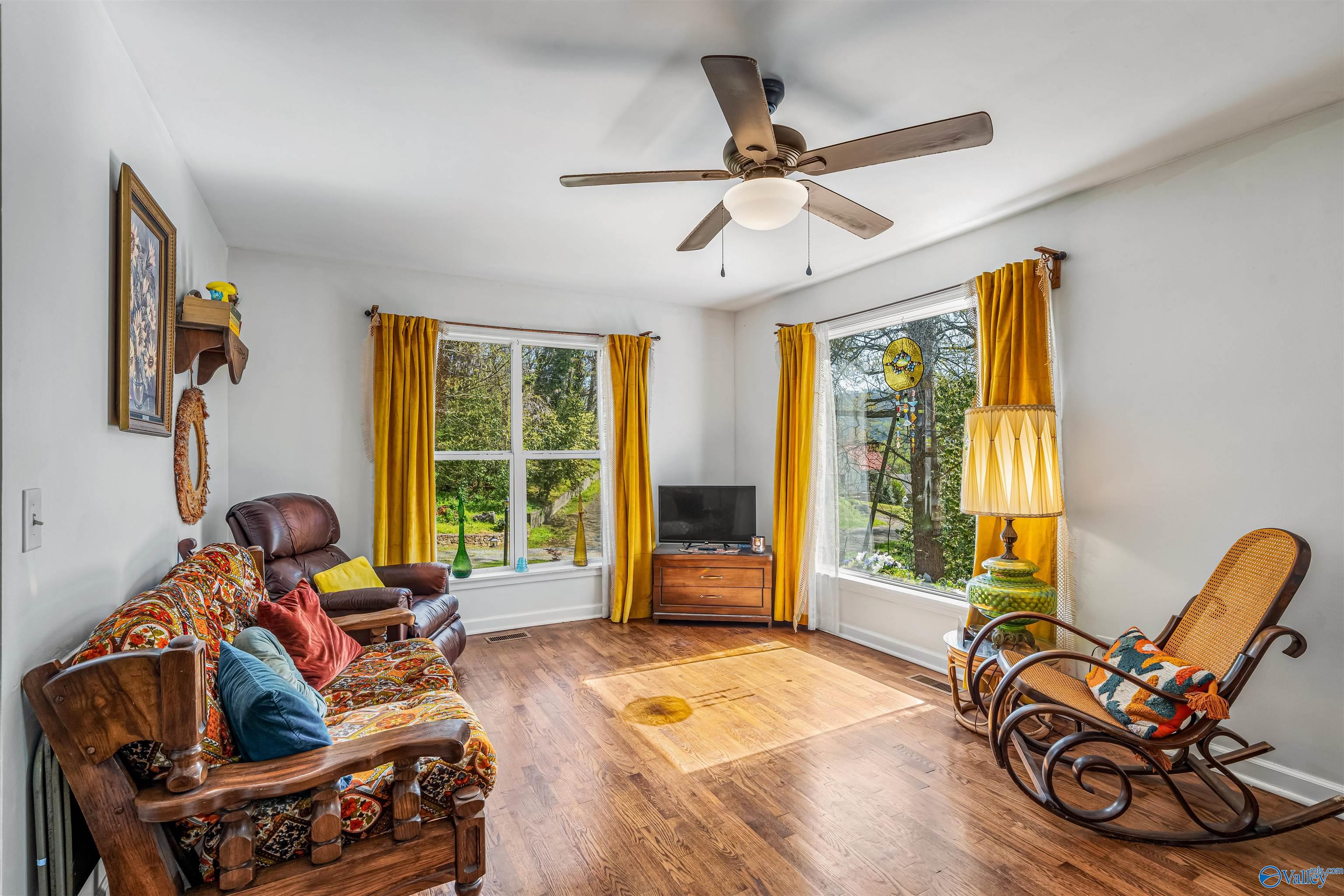 102 Rainbow Drive SW