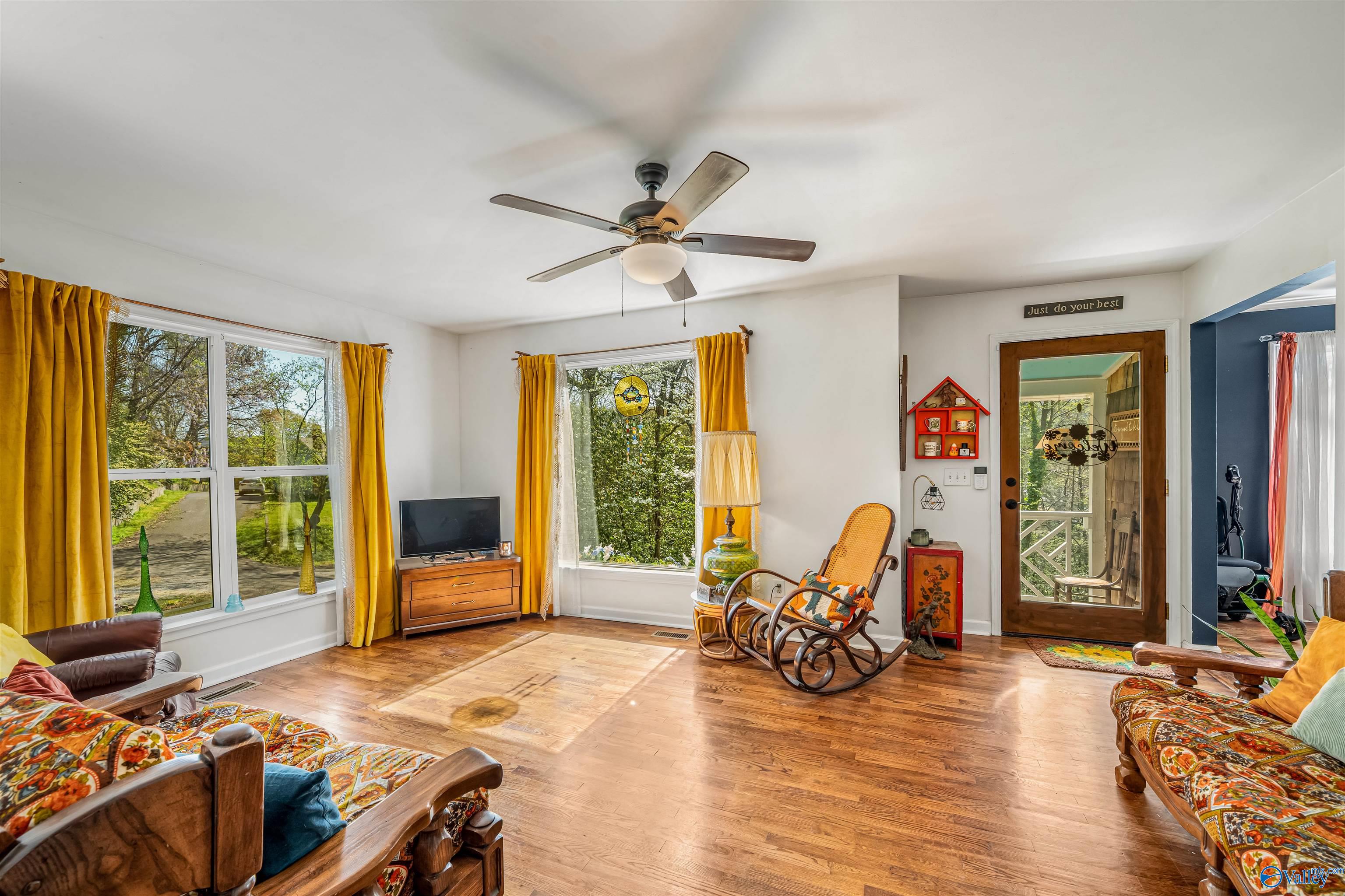 102 Rainbow Drive SW