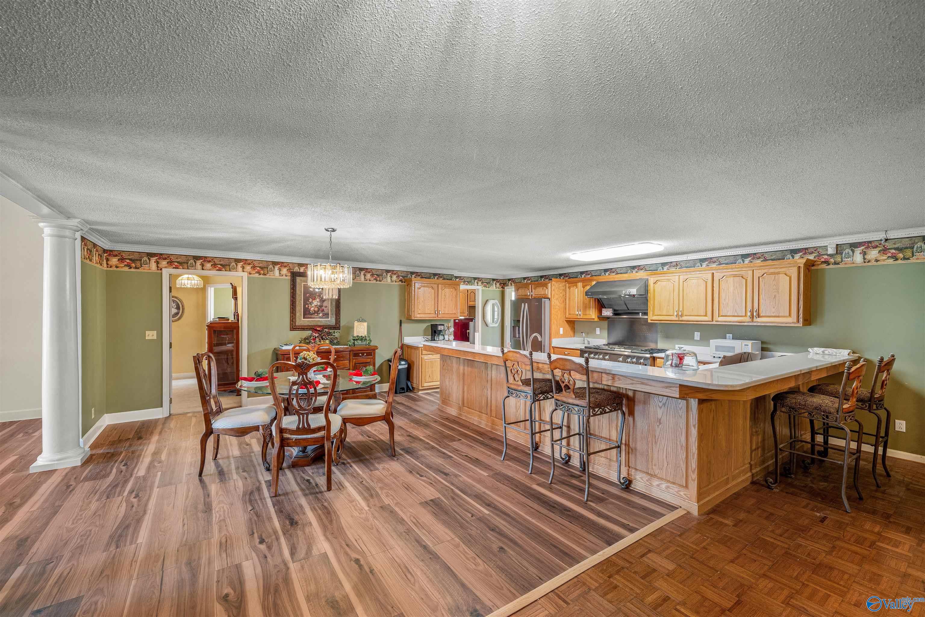 2295 Bellview Road