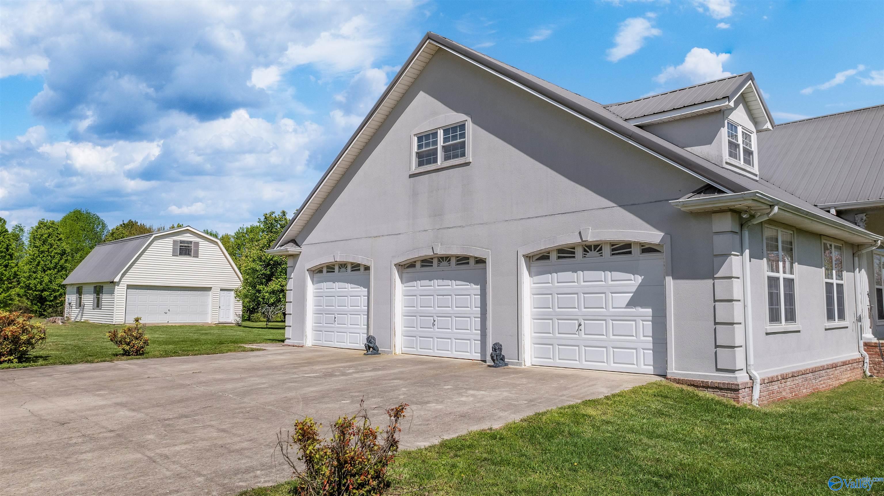 2295 Bellview Road