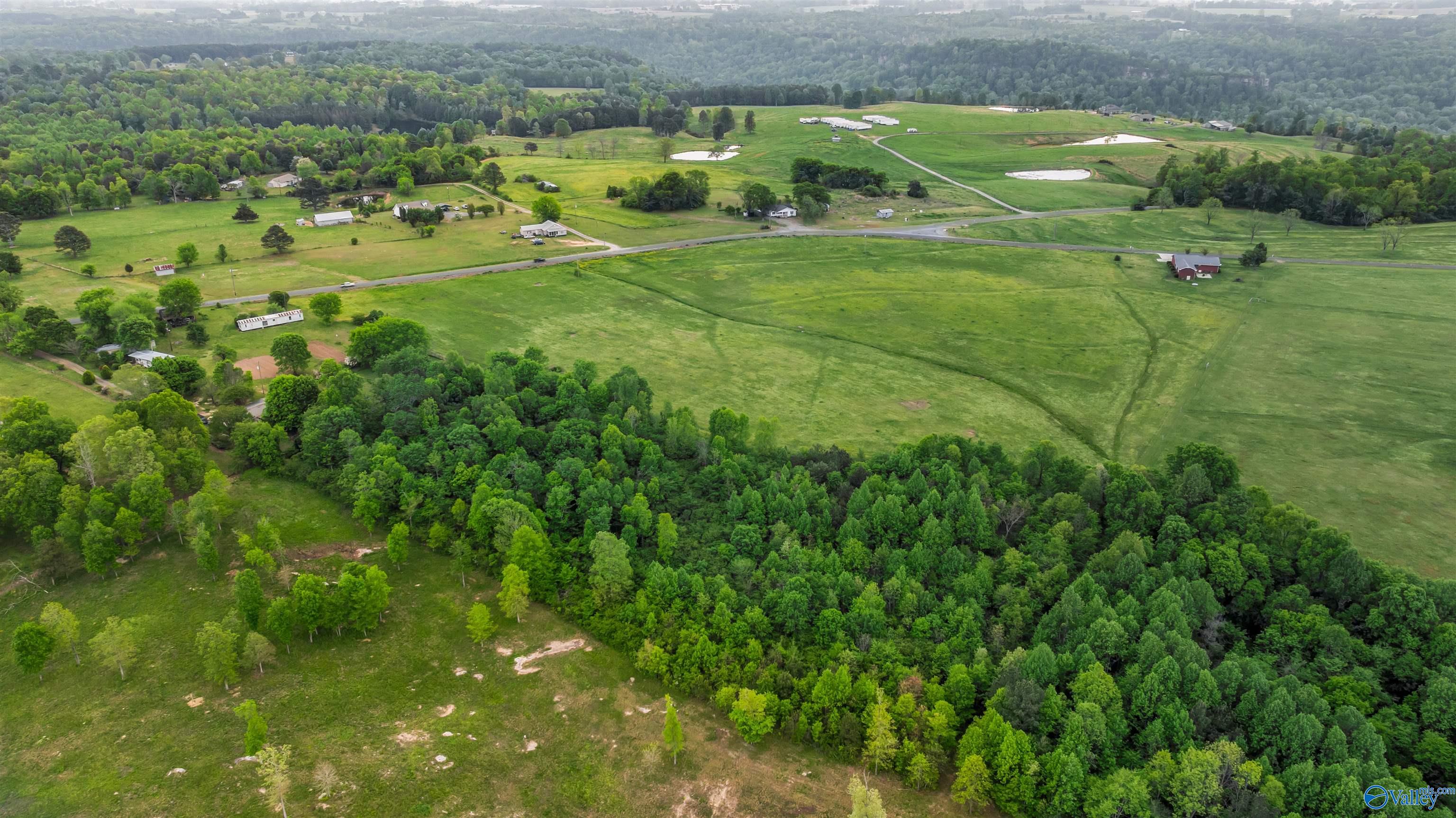16 acres +/- County Road 152