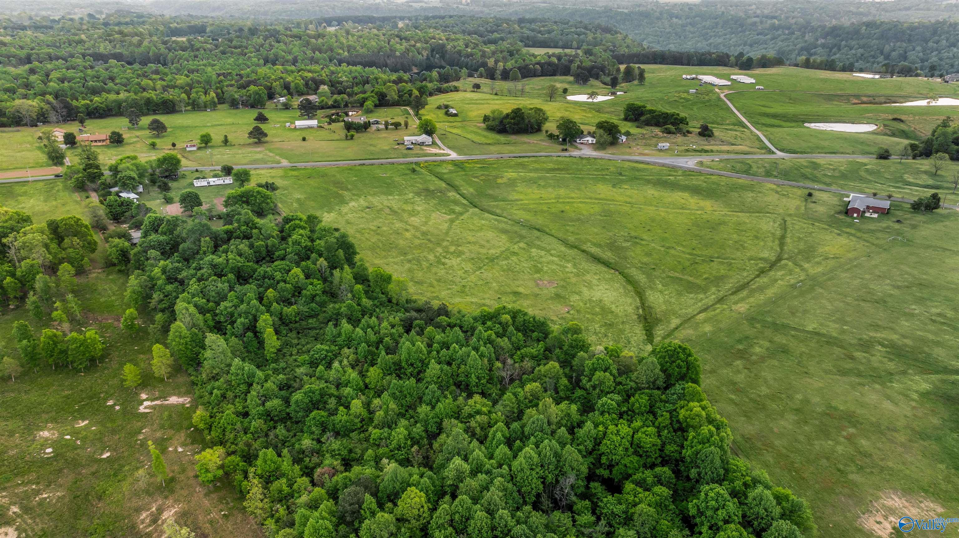 16 acres +/- County Road 152