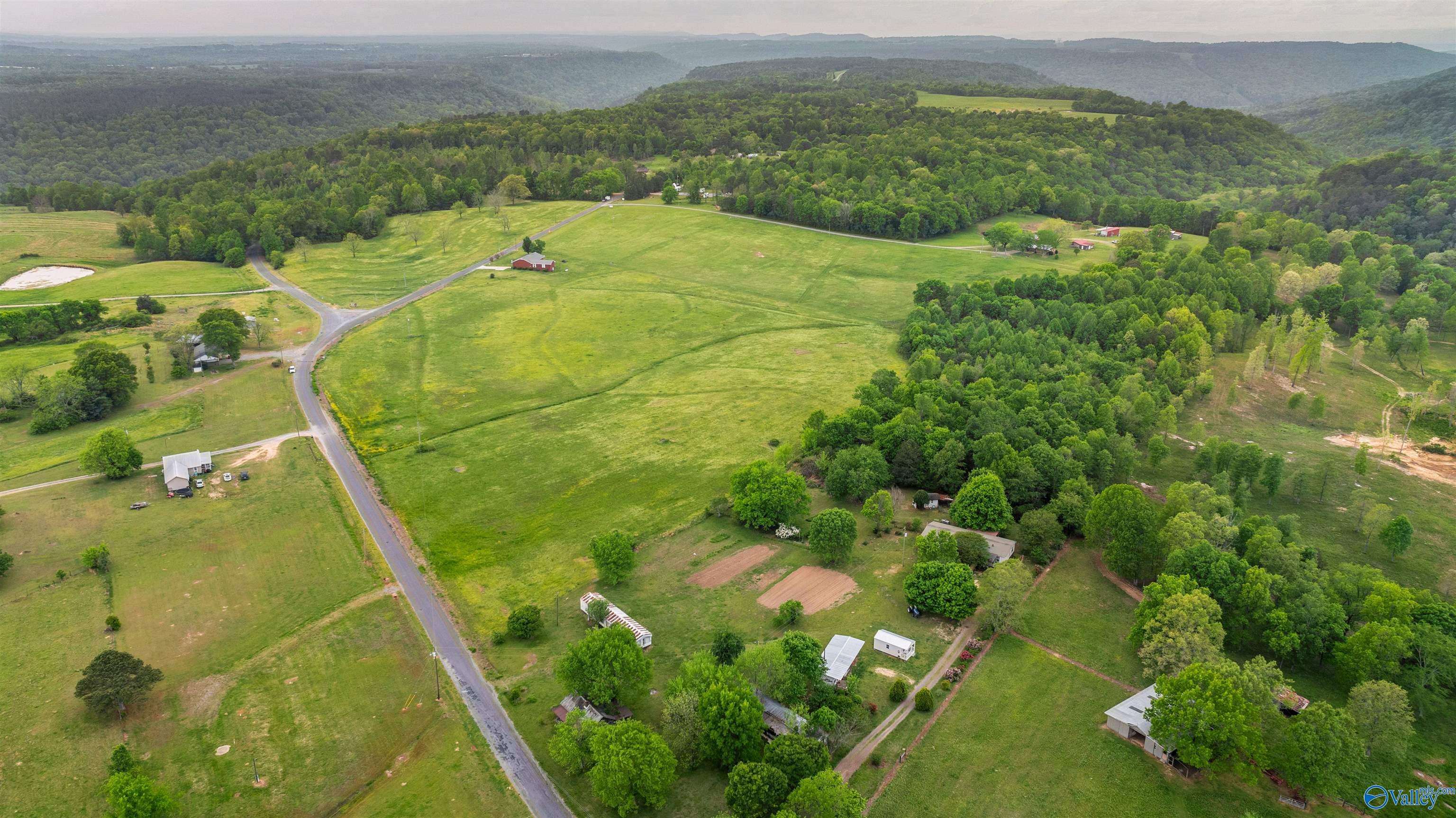 16 acres +/- County Road 152