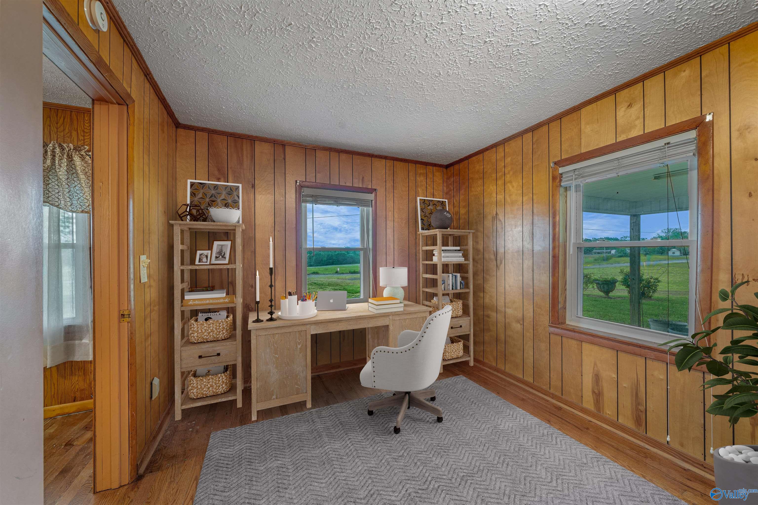 586 E County Road 152