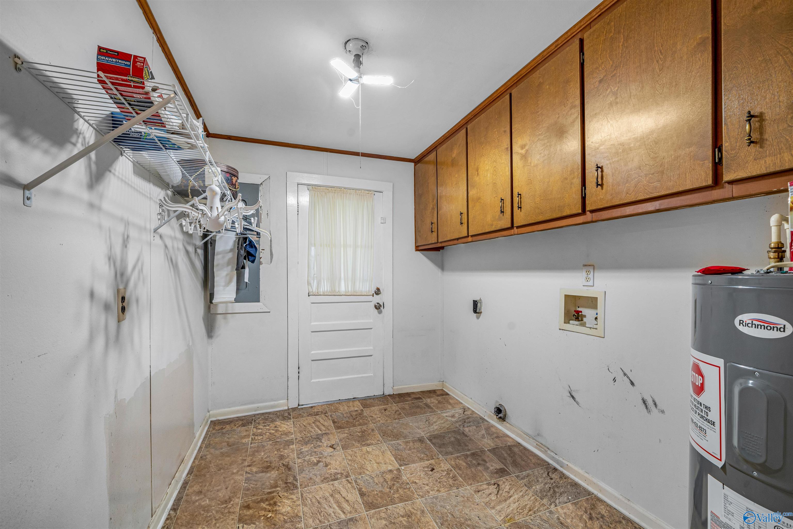 586 E County Road 152